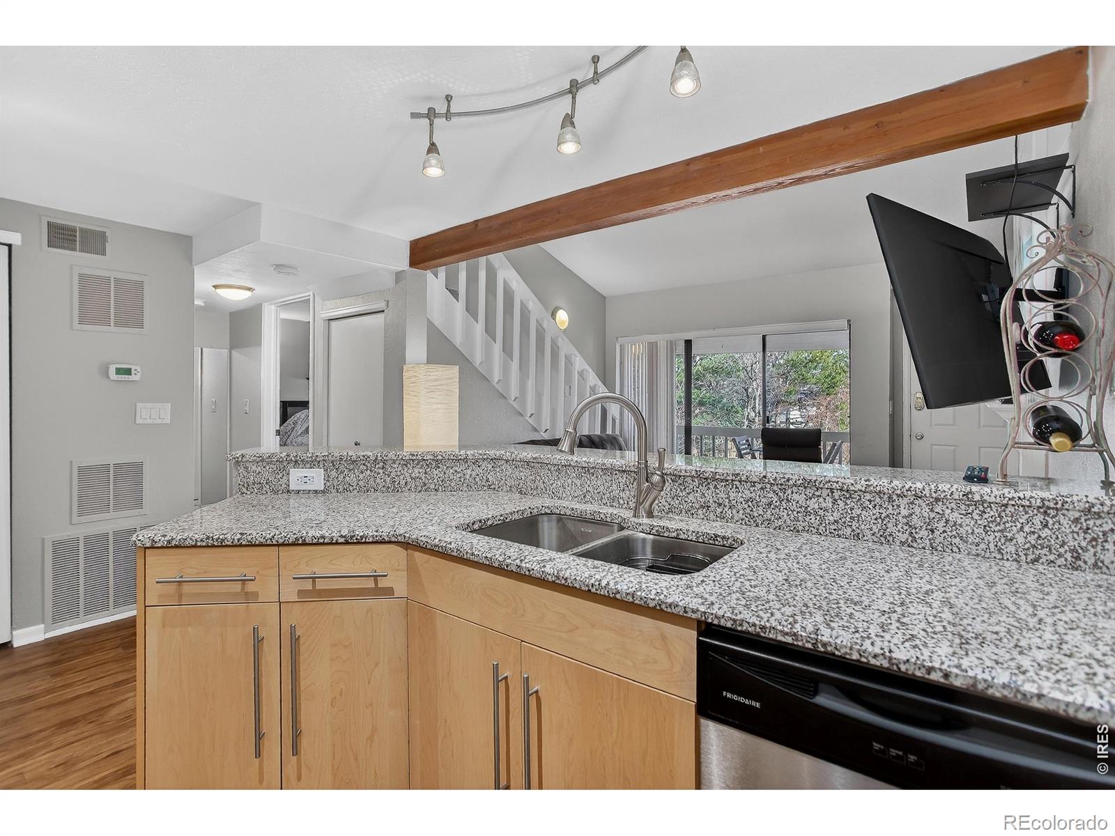 MLS Image #6 for 40 s boulder circle,boulder, Colorado
