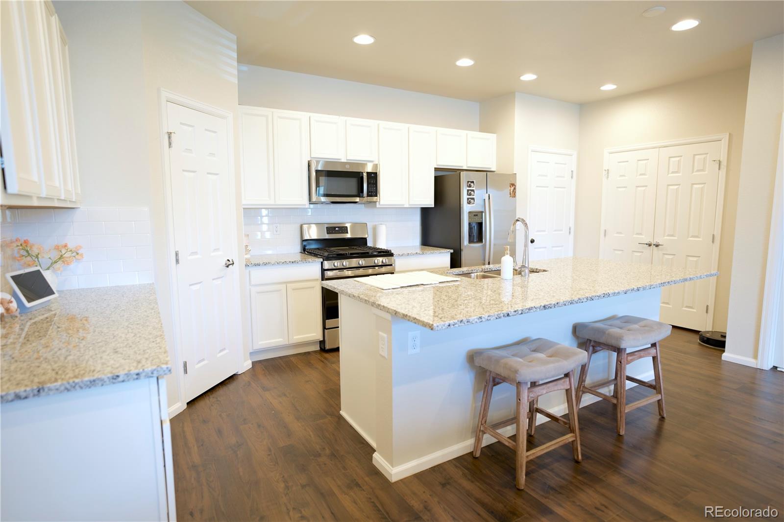 MLS Image #5 for 6673 n ceylon street ,denver, Colorado