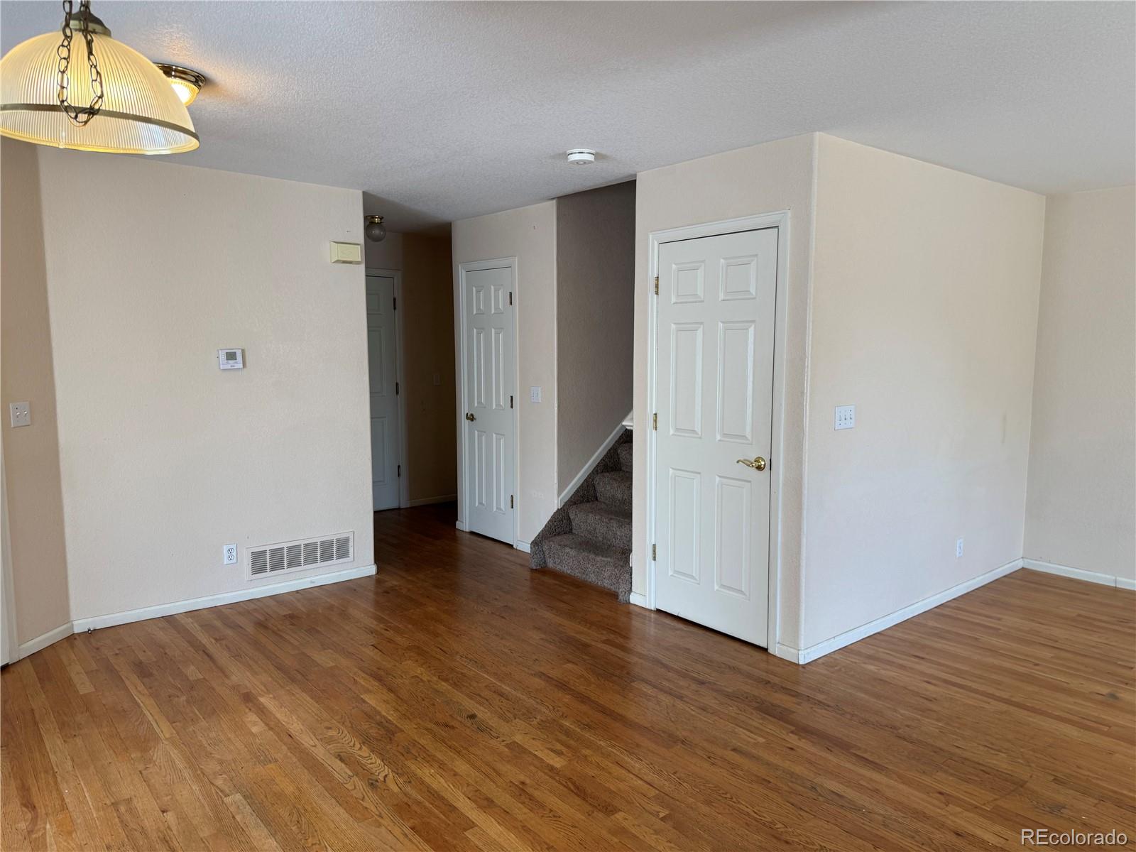 MLS Image #5 for 582 w 91st drive,thornton, Colorado