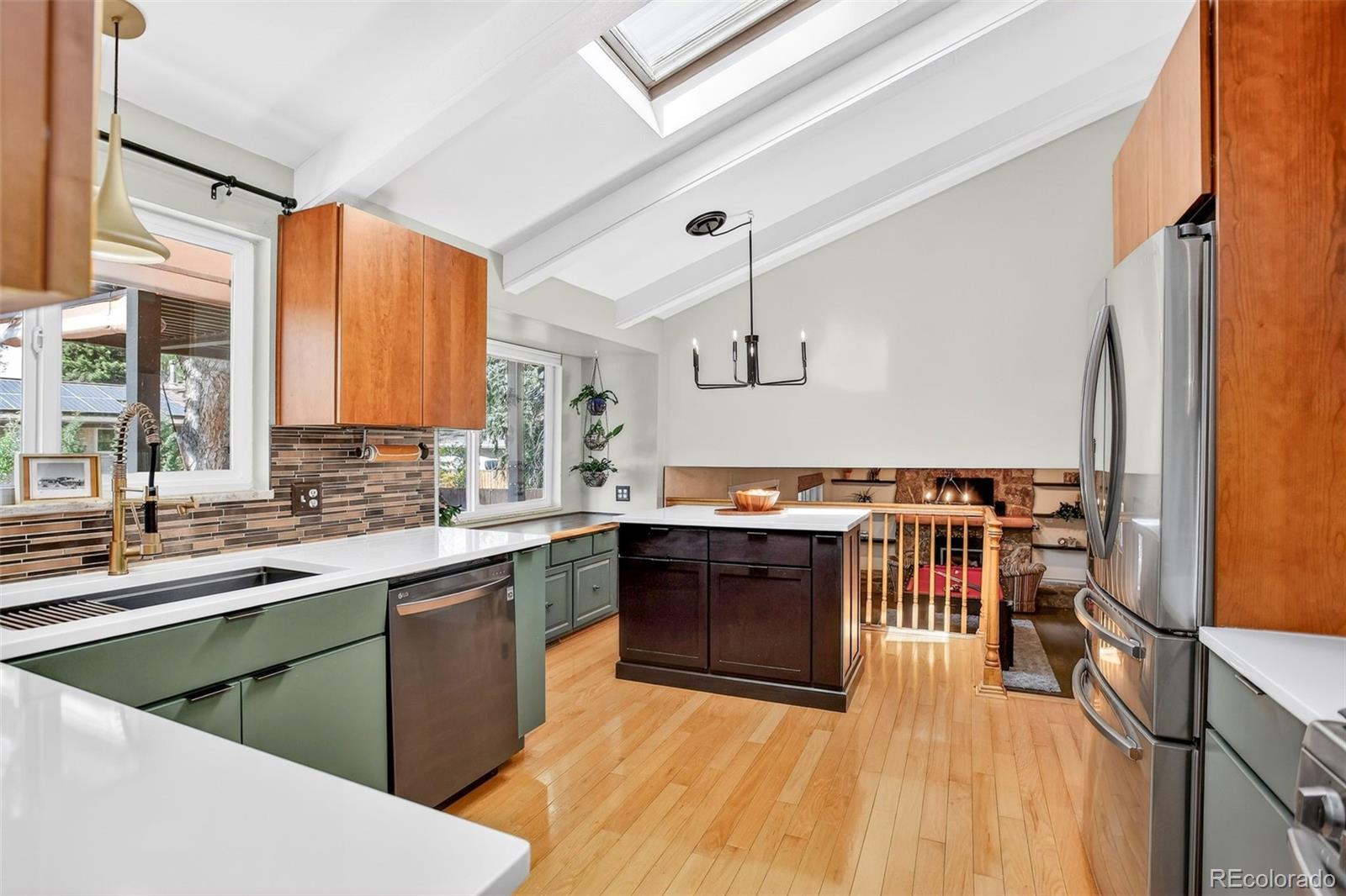MLS Image #11 for 7601 e oxford avenue,denver, Colorado