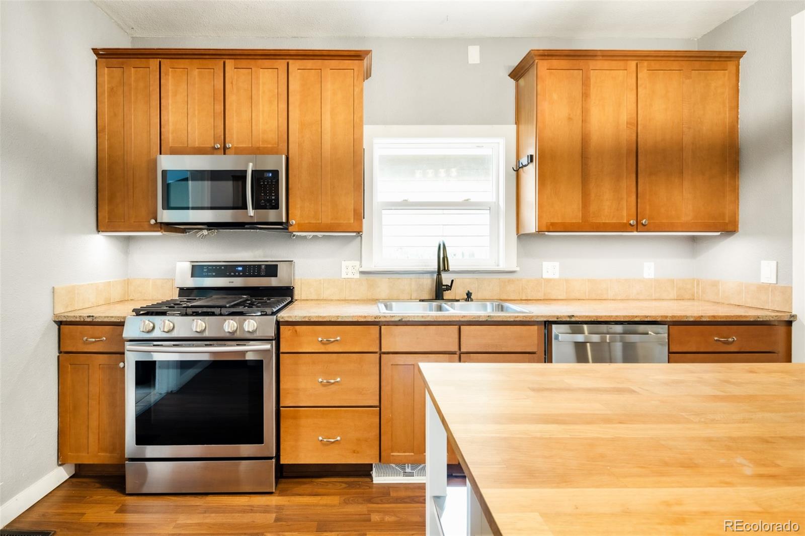 MLS Image #8 for 46  lowell boulevard,denver, Colorado