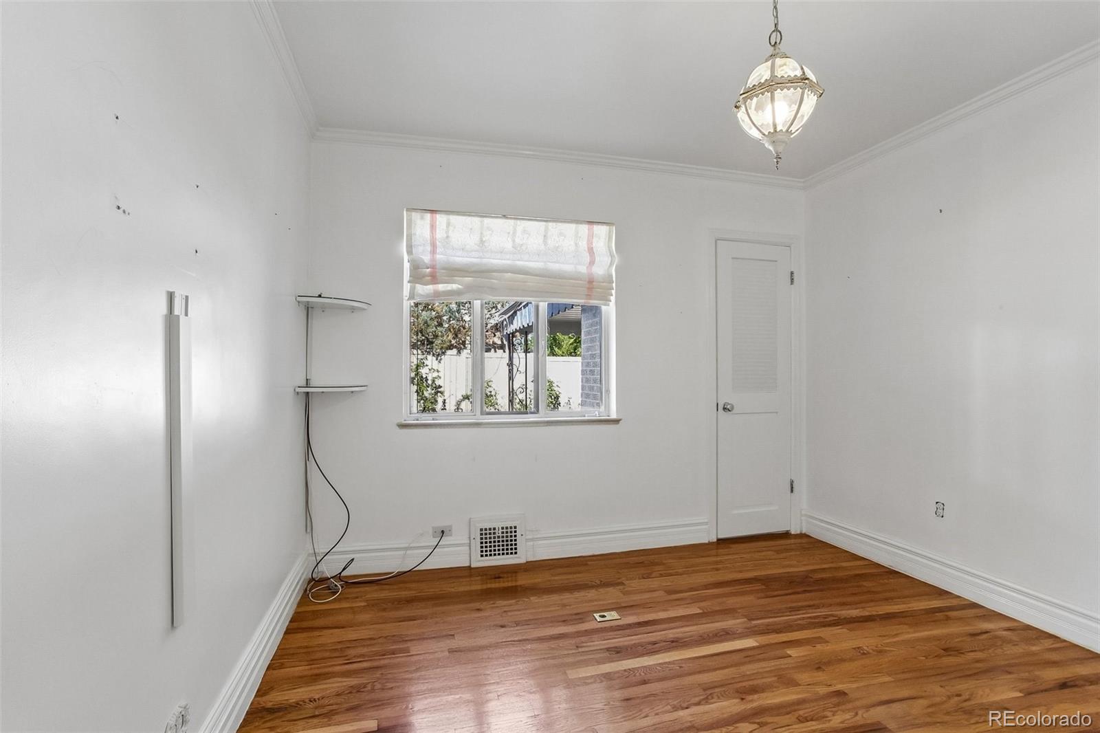 MLS Image #13 for 345  grape street,denver, Colorado