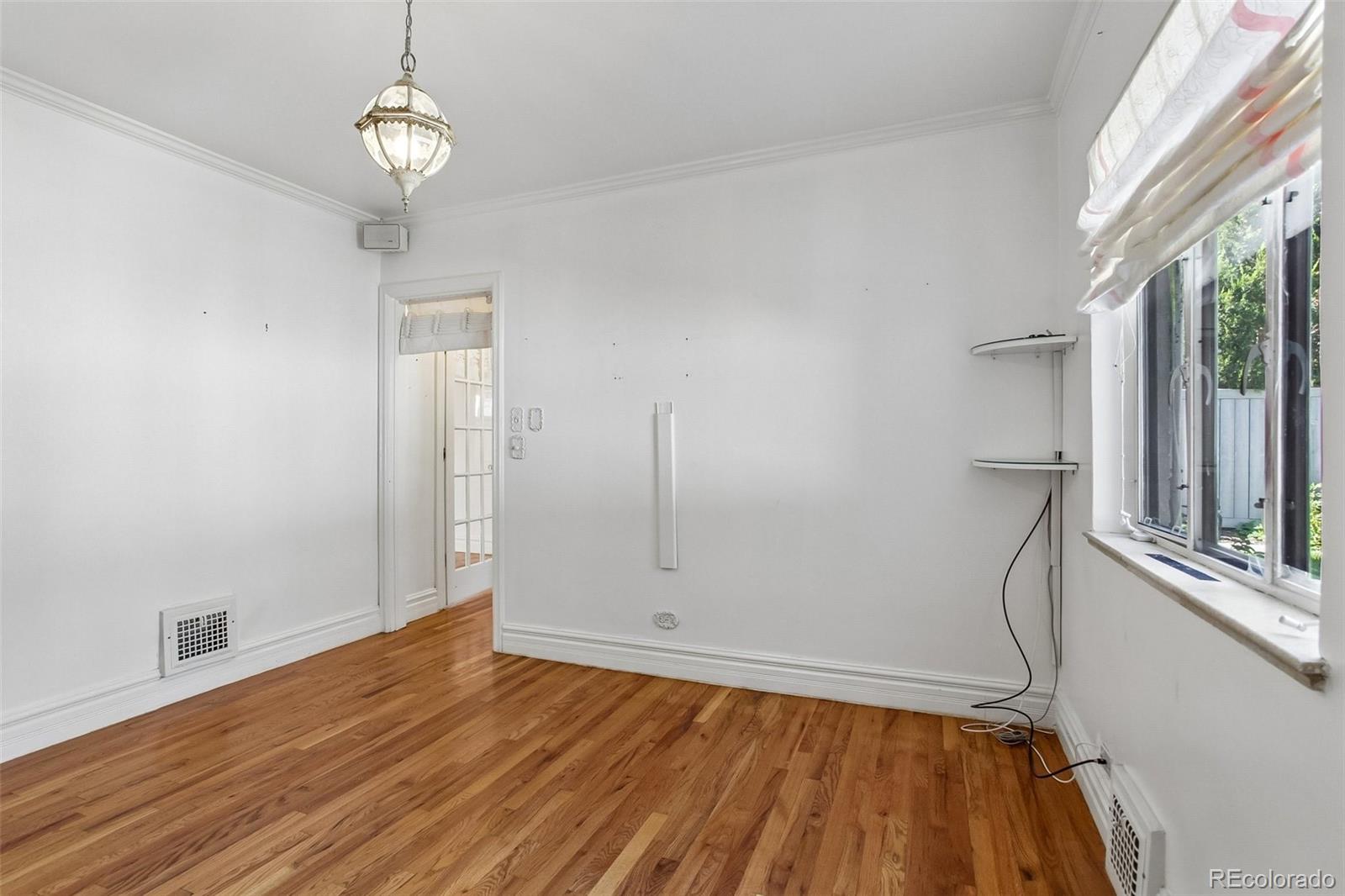 MLS Image #14 for 345  grape street,denver, Colorado