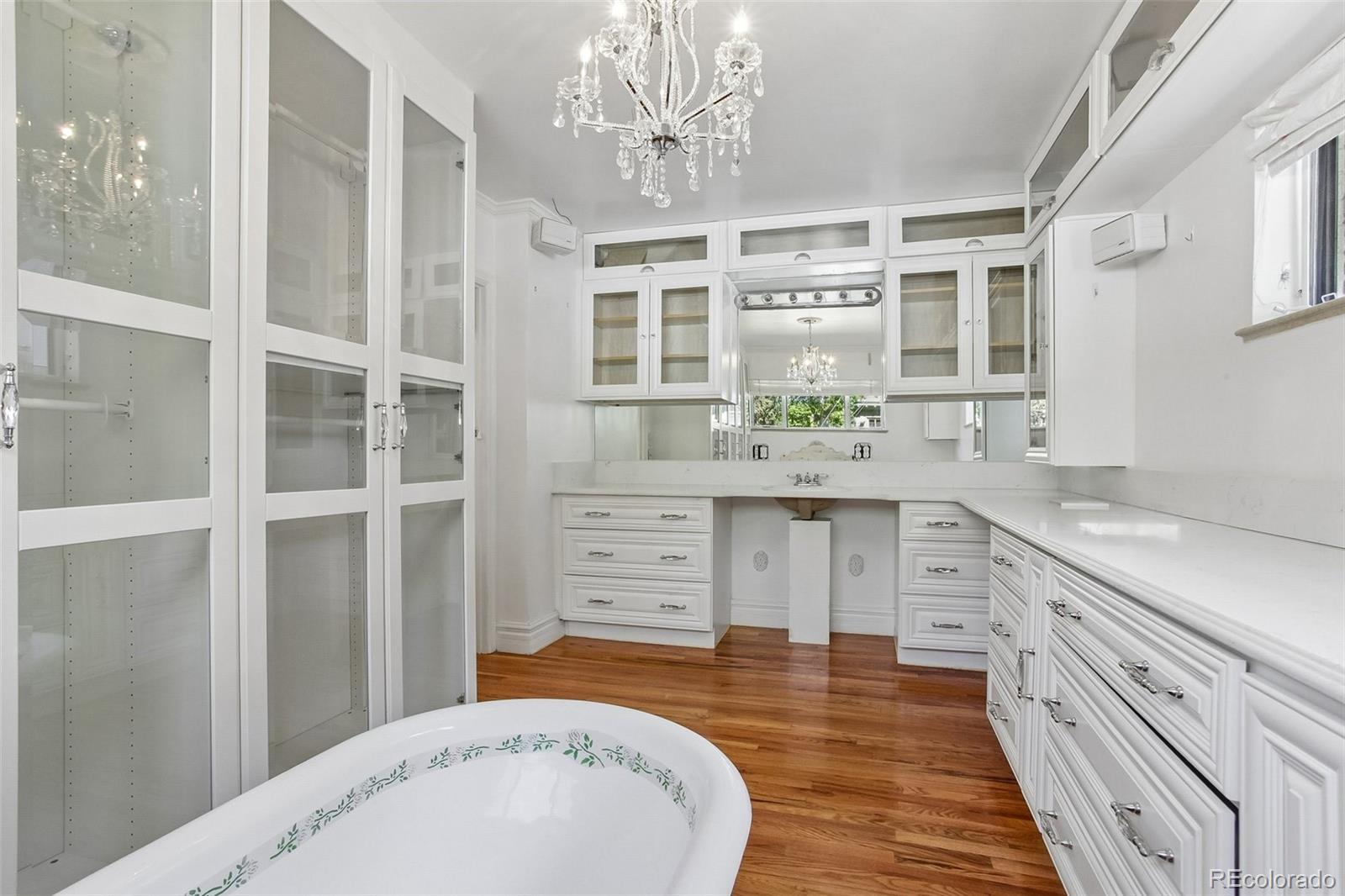 MLS Image #21 for 345  grape street,denver, Colorado