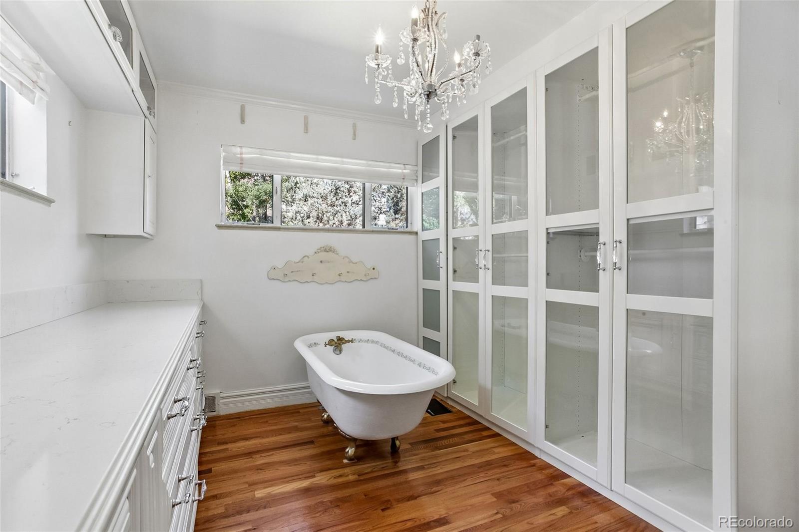 MLS Image #22 for 345  grape street,denver, Colorado