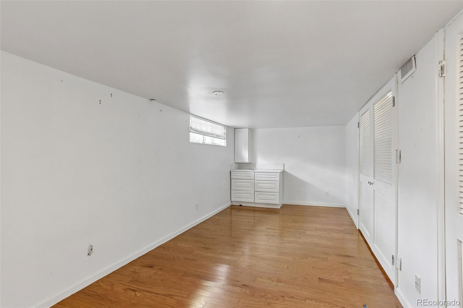 MLS Image #27 for 345  grape street,denver, Colorado