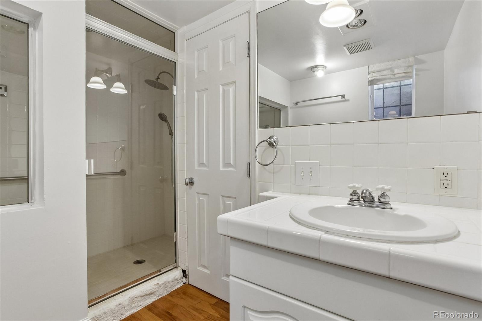 MLS Image #28 for 345  grape street,denver, Colorado