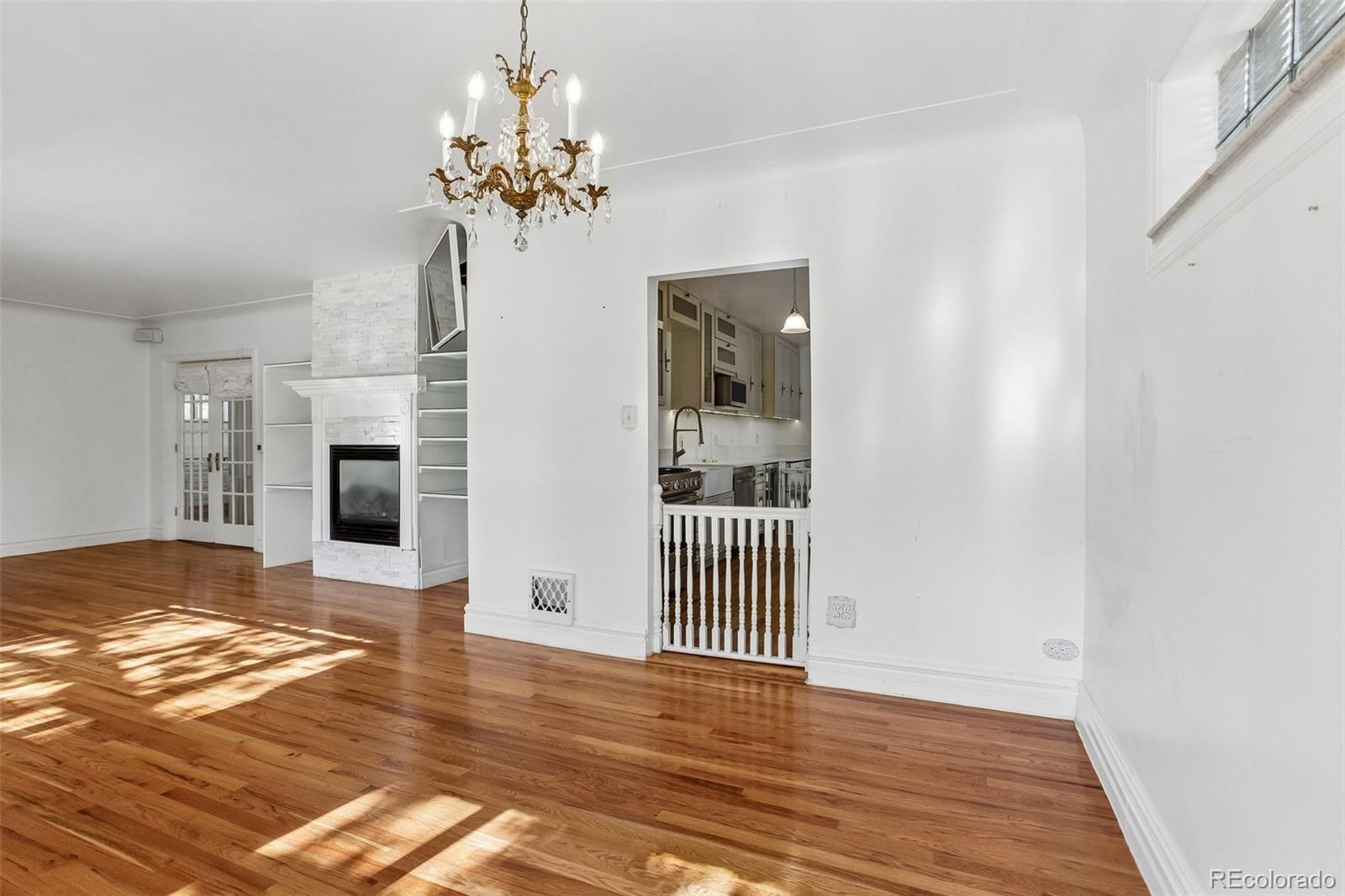 MLS Image #7 for 345  grape street,denver, Colorado