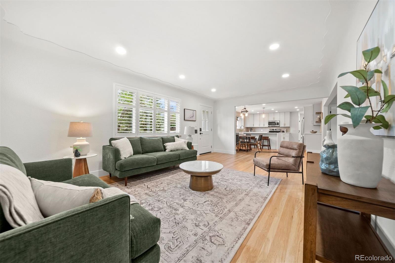 MLS Image #3 for 6769 s foresthill street,littleton, Colorado