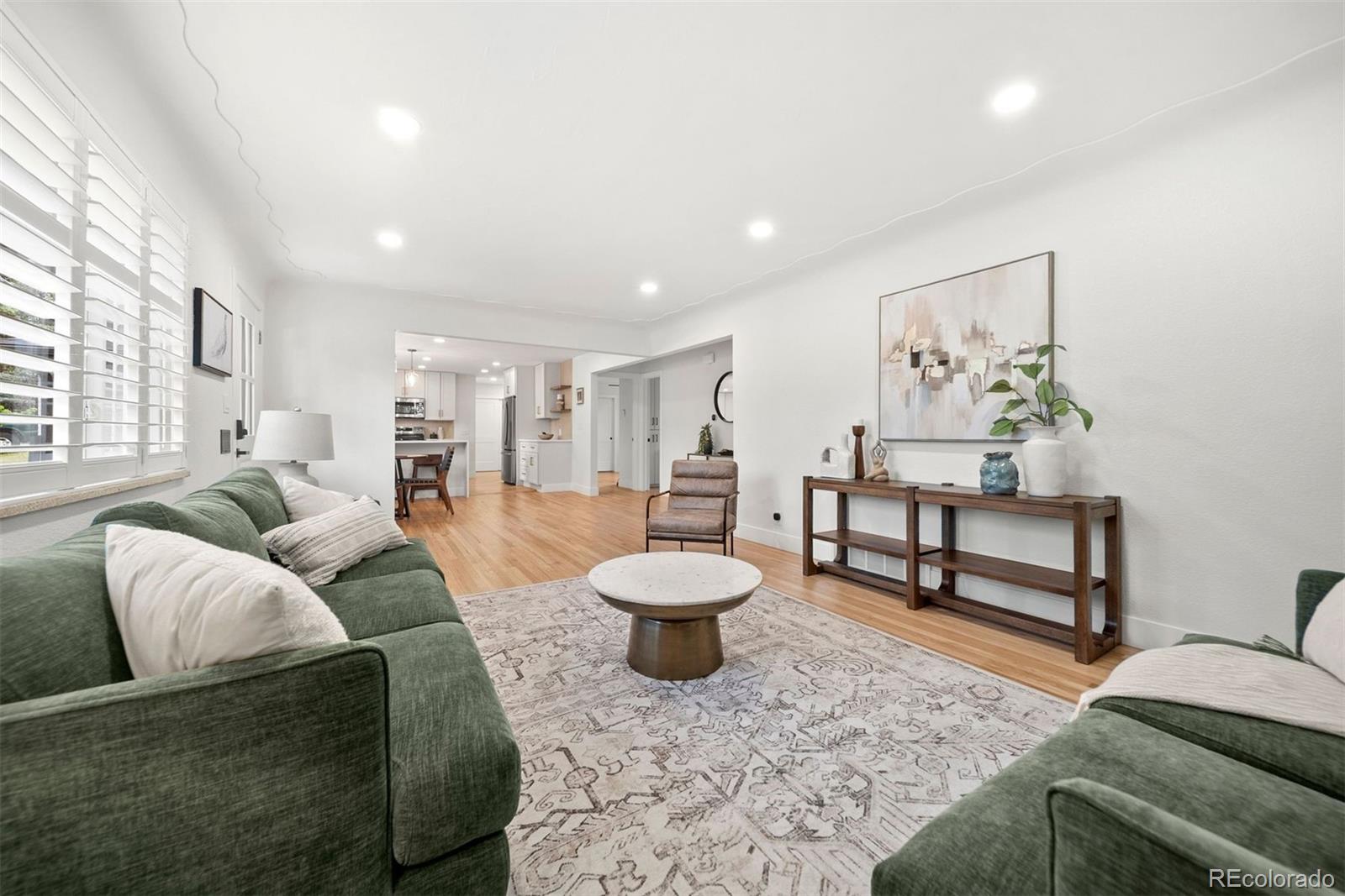 MLS Image #6 for 6769 s foresthill street,littleton, Colorado