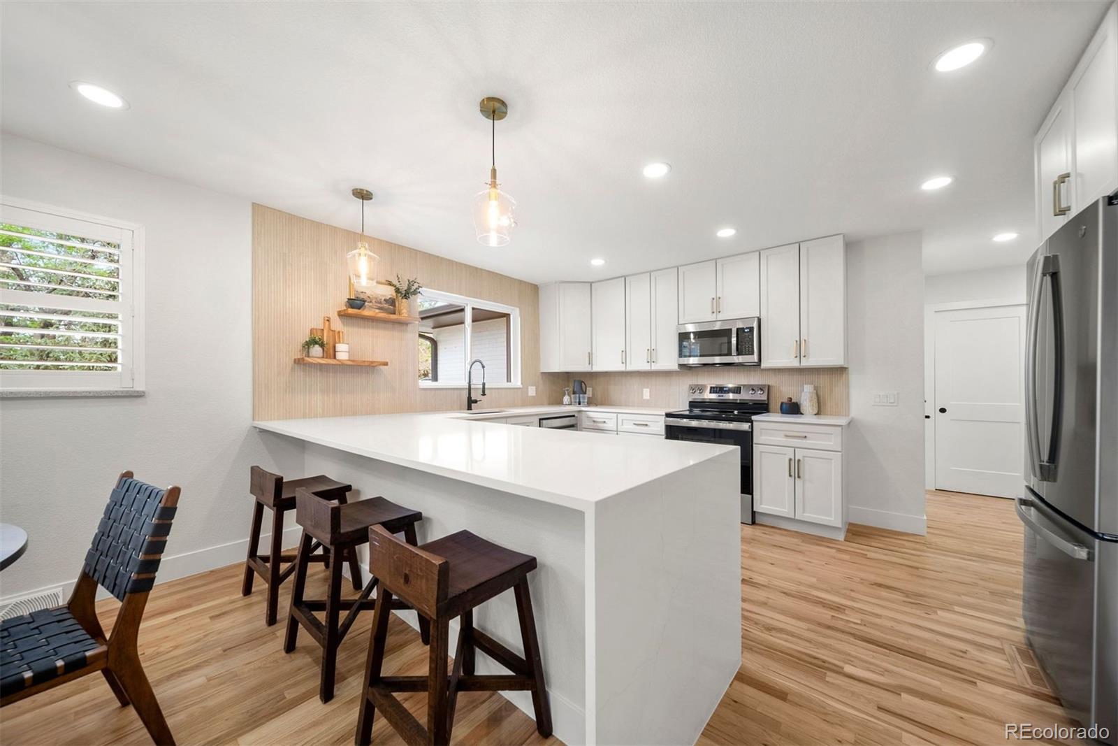 MLS Image #7 for 6769 s foresthill street,littleton, Colorado