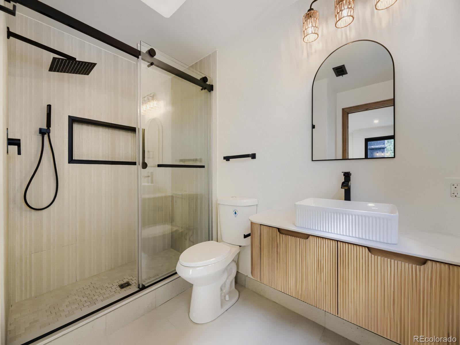 MLS Image #15 for 2610 s vine street,denver, Colorado