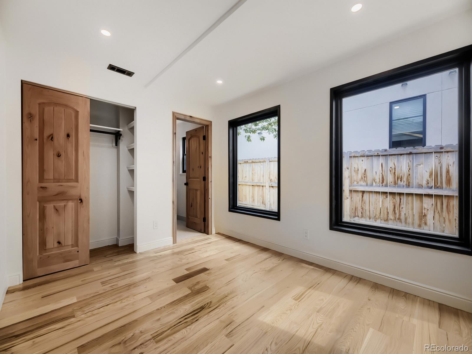 MLS Image #16 for 2610 s vine street,denver, Colorado