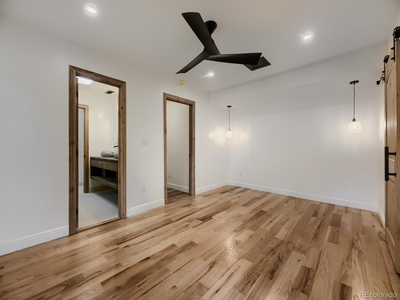 MLS Image #20 for 2610 s vine street,denver, Colorado