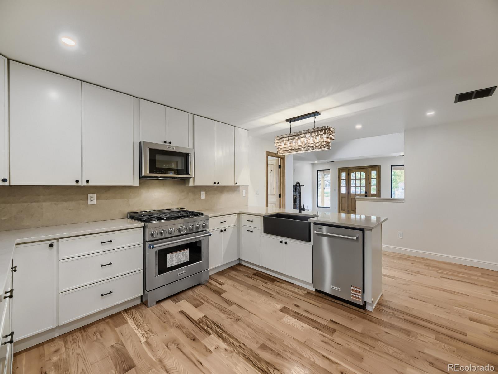 MLS Image #8 for 2610 s vine street,denver, Colorado