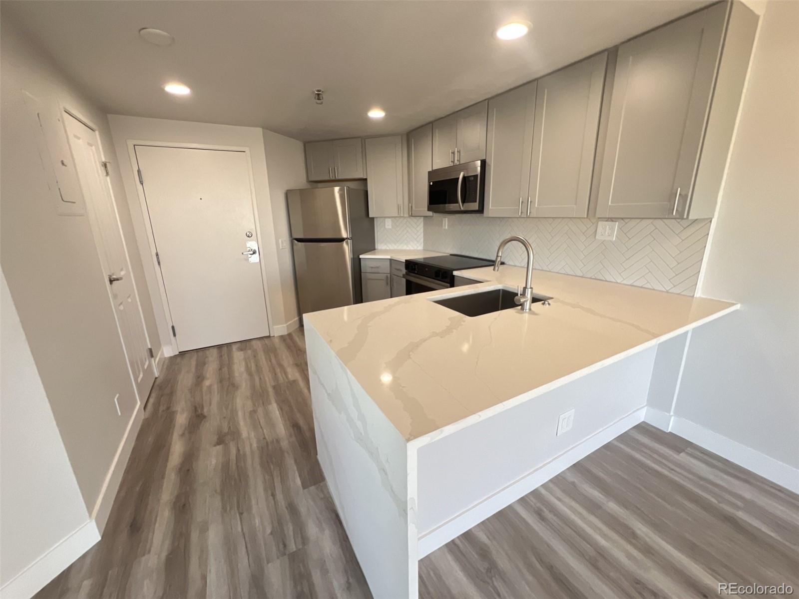 MLS Image #2 for 100  park avenue 1405,denver, Colorado