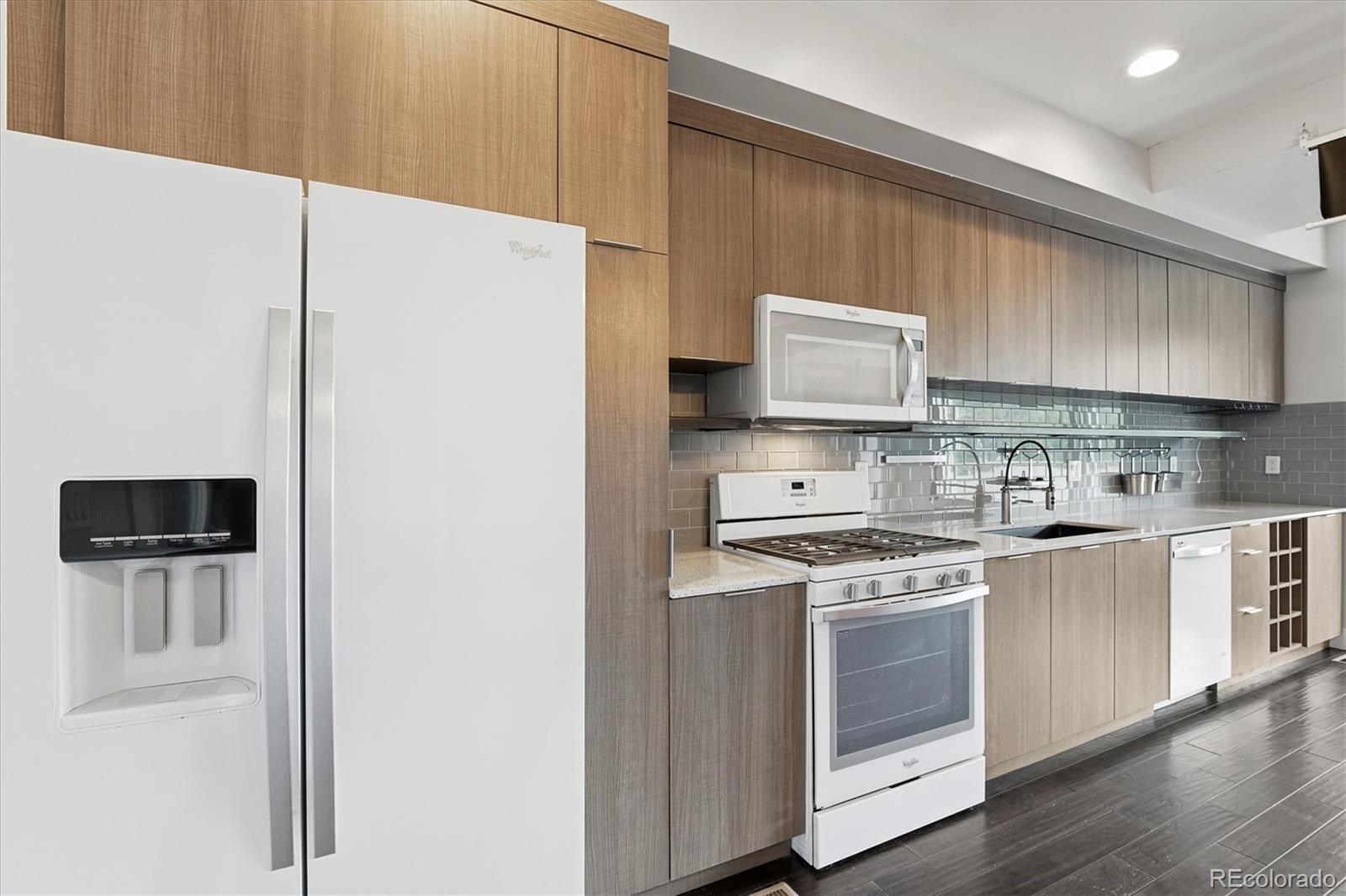 MLS Image #15 for 3181  lawrence street ,denver, Colorado