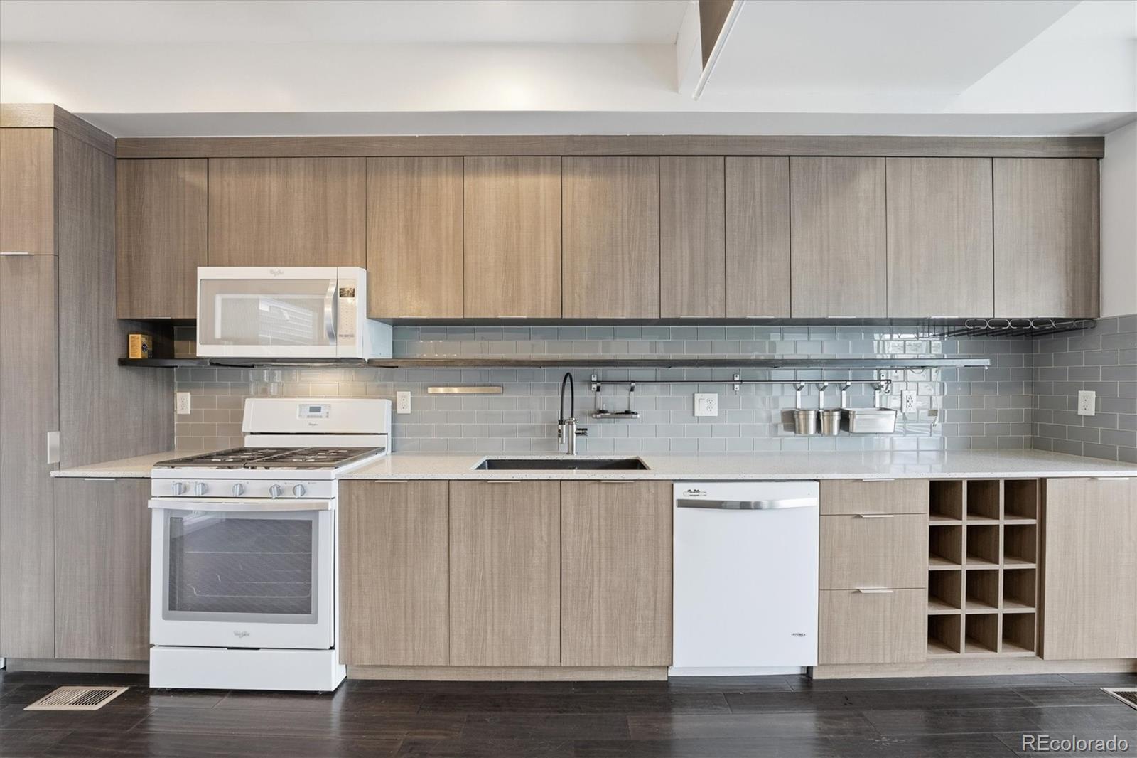 MLS Image #4 for 3181  lawrence street ,denver, Colorado