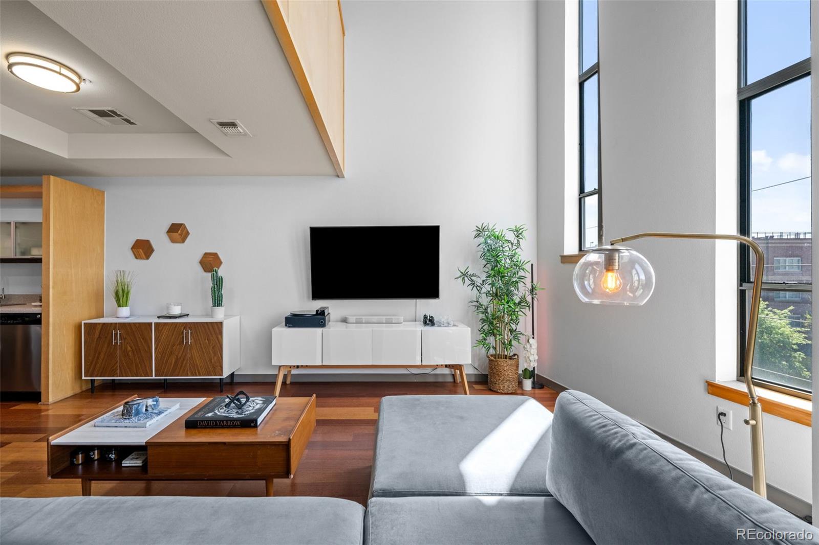 MLS Image #9 for 2900  wyandot street,denver, Colorado