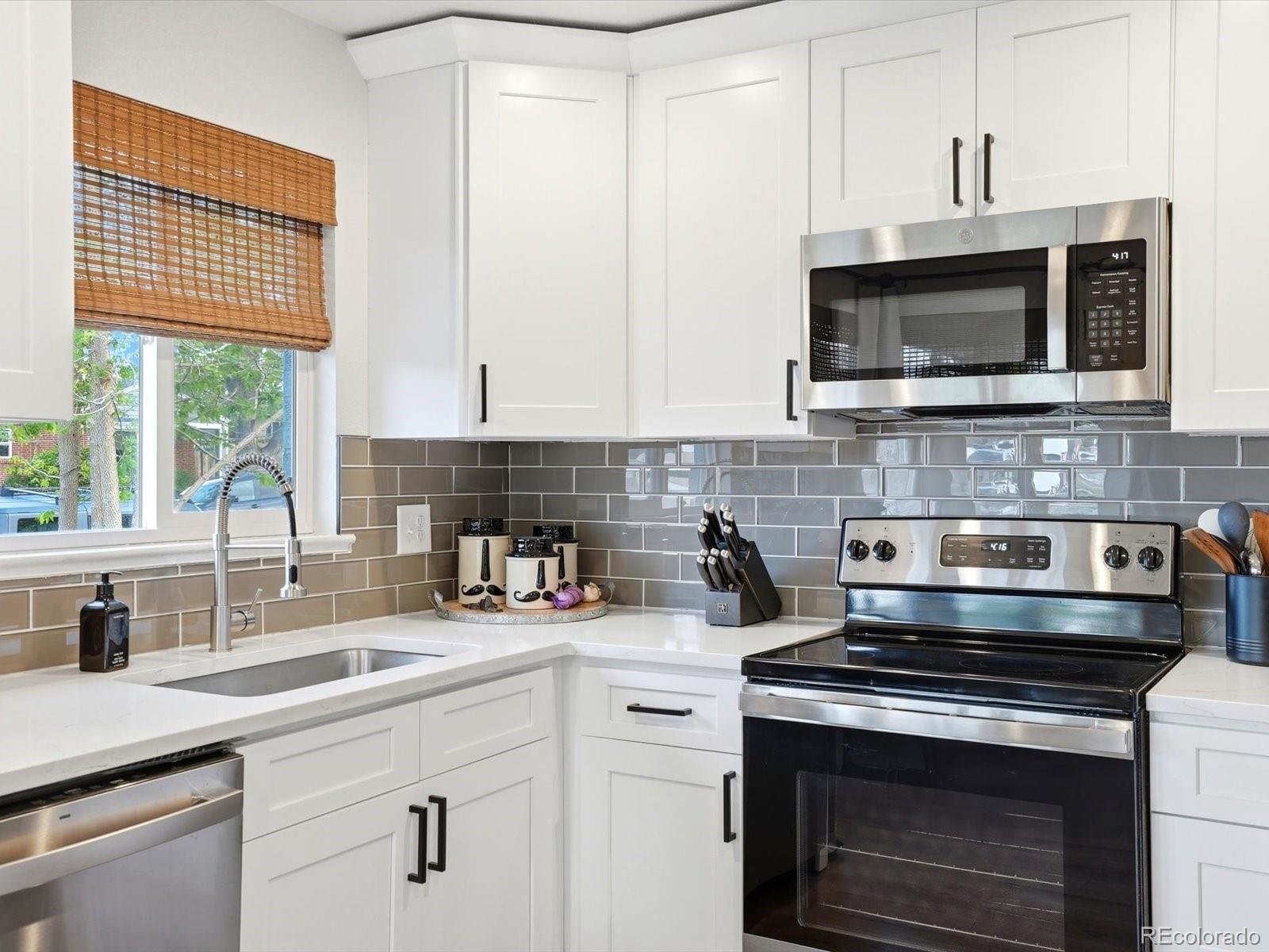 MLS Image #7 for 3233  jasmine street,denver, Colorado
