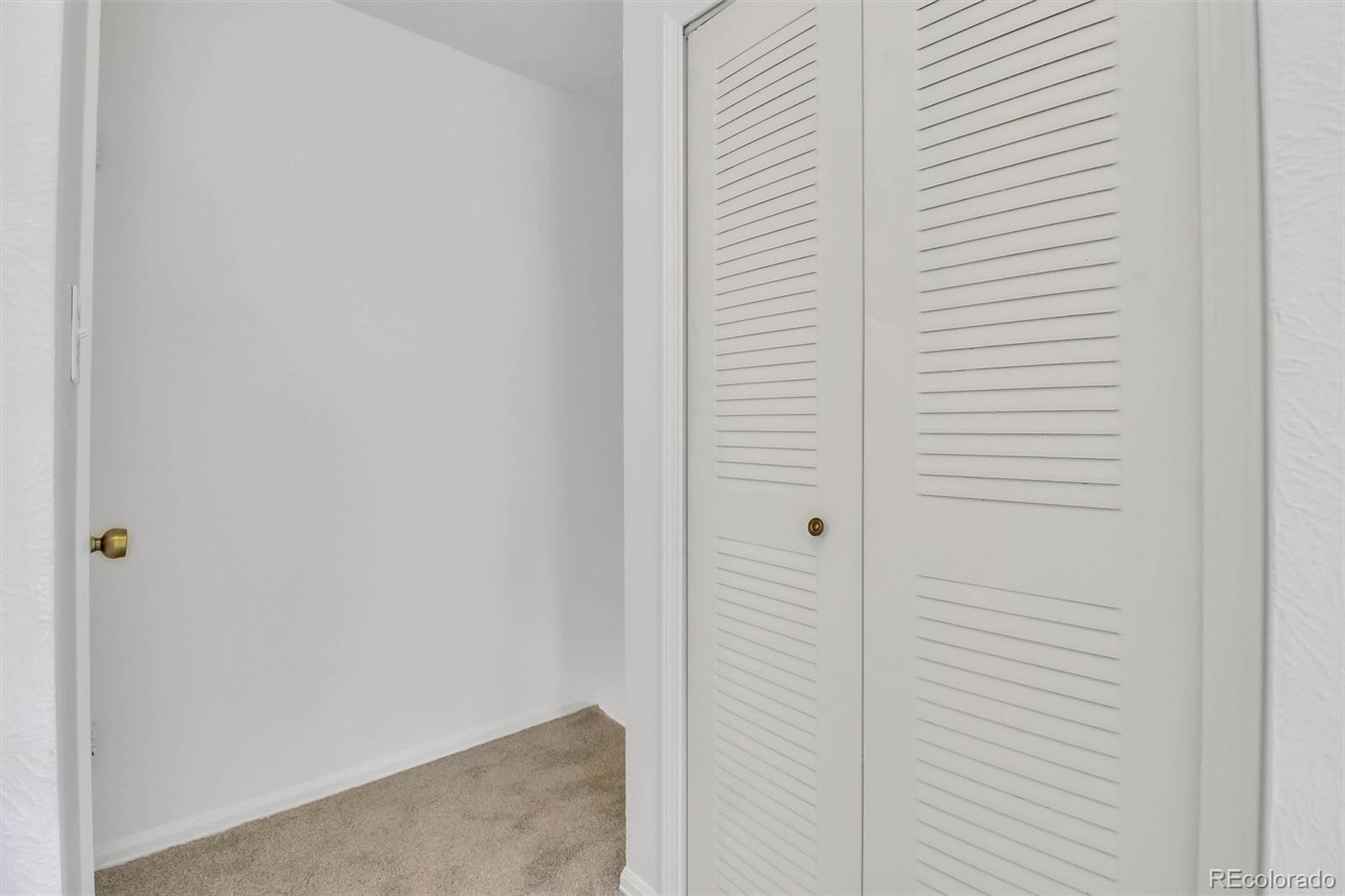 MLS Image #15 for 1329 s chambers circle,aurora, Colorado