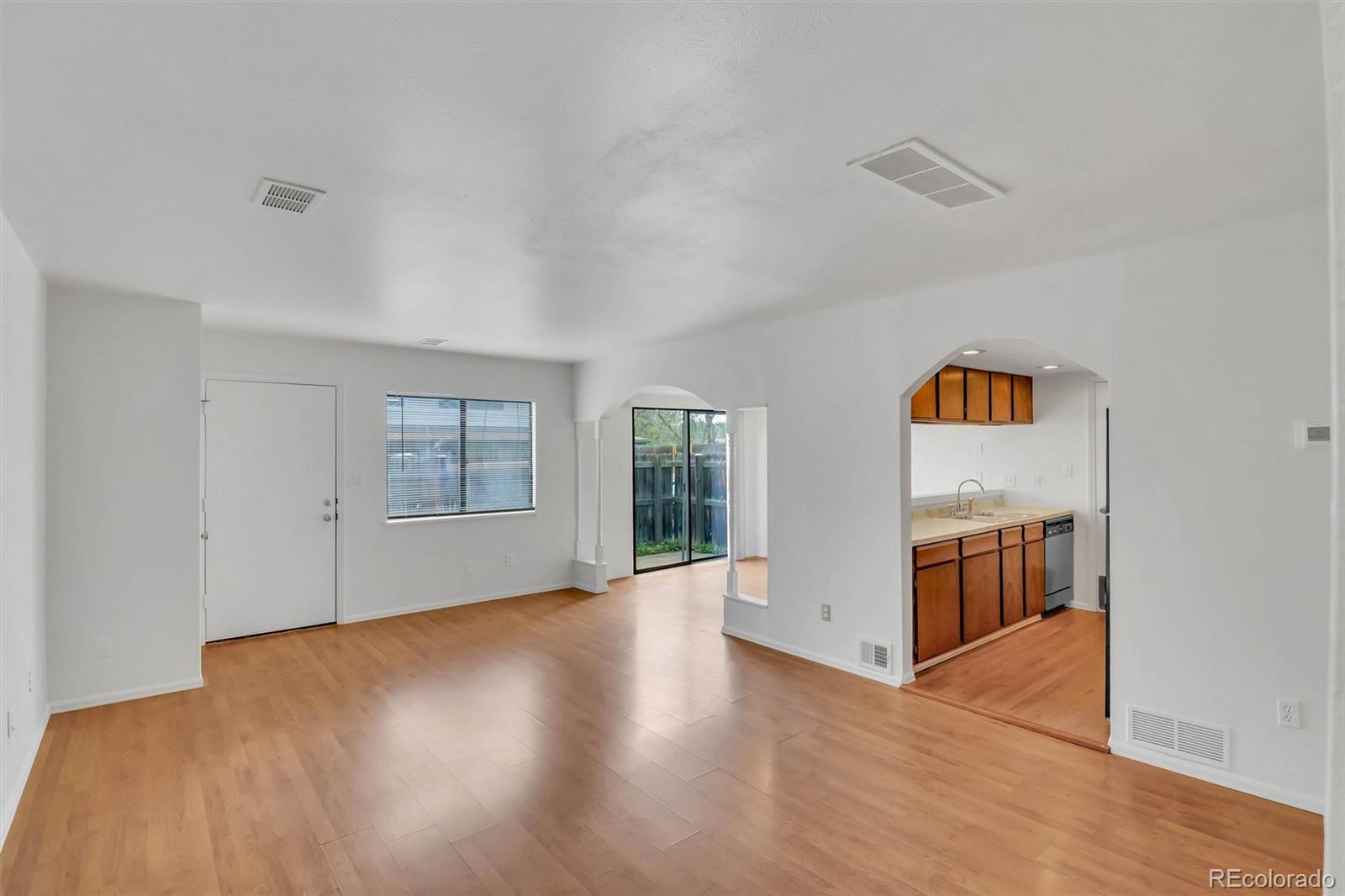 MLS Image #27 for 1329 s chambers circle,aurora, Colorado