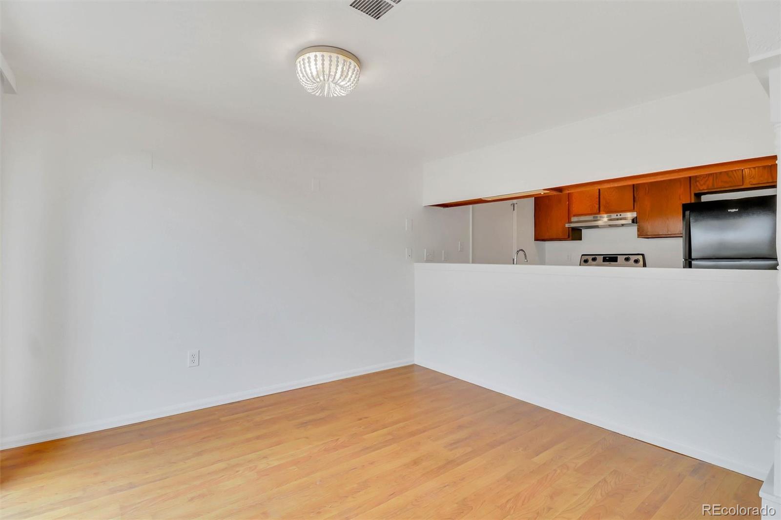 MLS Image #36 for 1329 s chambers circle,aurora, Colorado