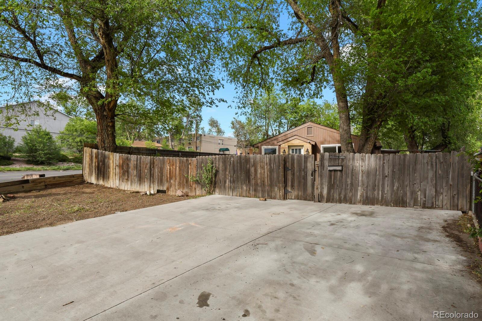 MLS Image #4 for 2631 e yampa street,colorado springs, Colorado