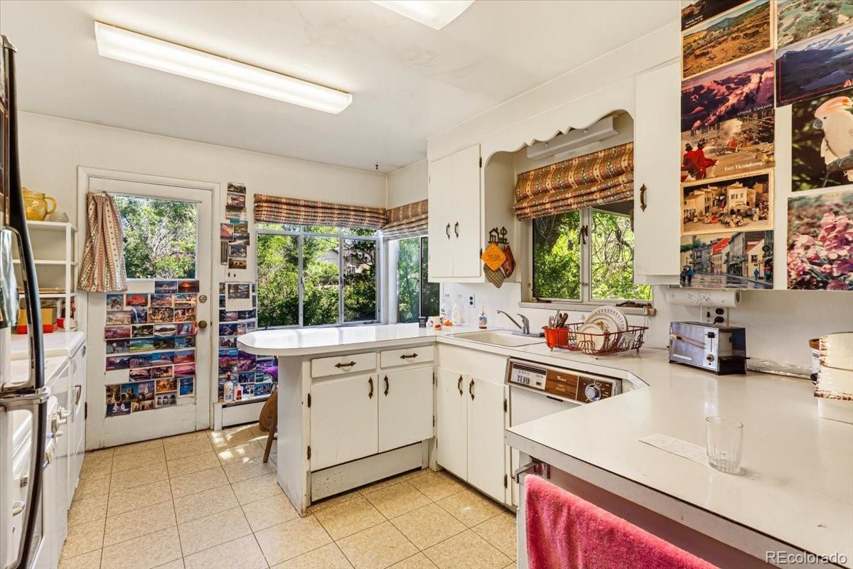 MLS Image #5 for 6685 e exposition avenue,denver, Colorado