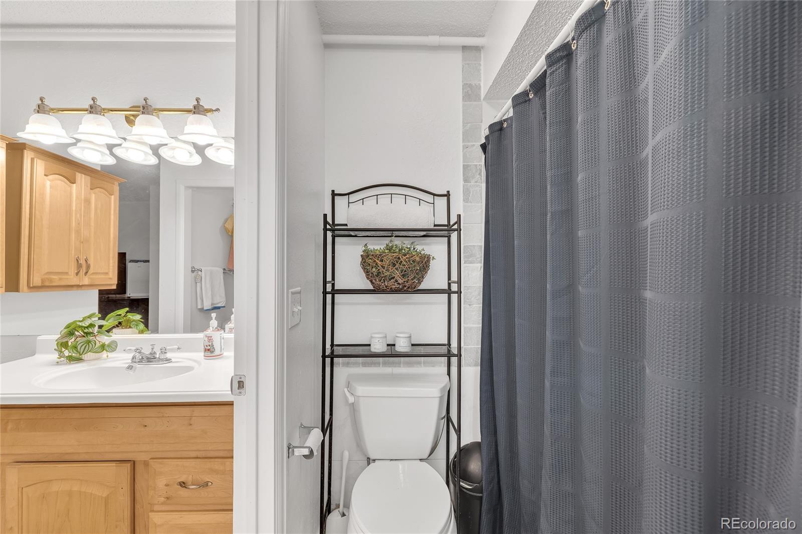 MLS Image #21 for 6585 w mississippi place,lakewood, Colorado