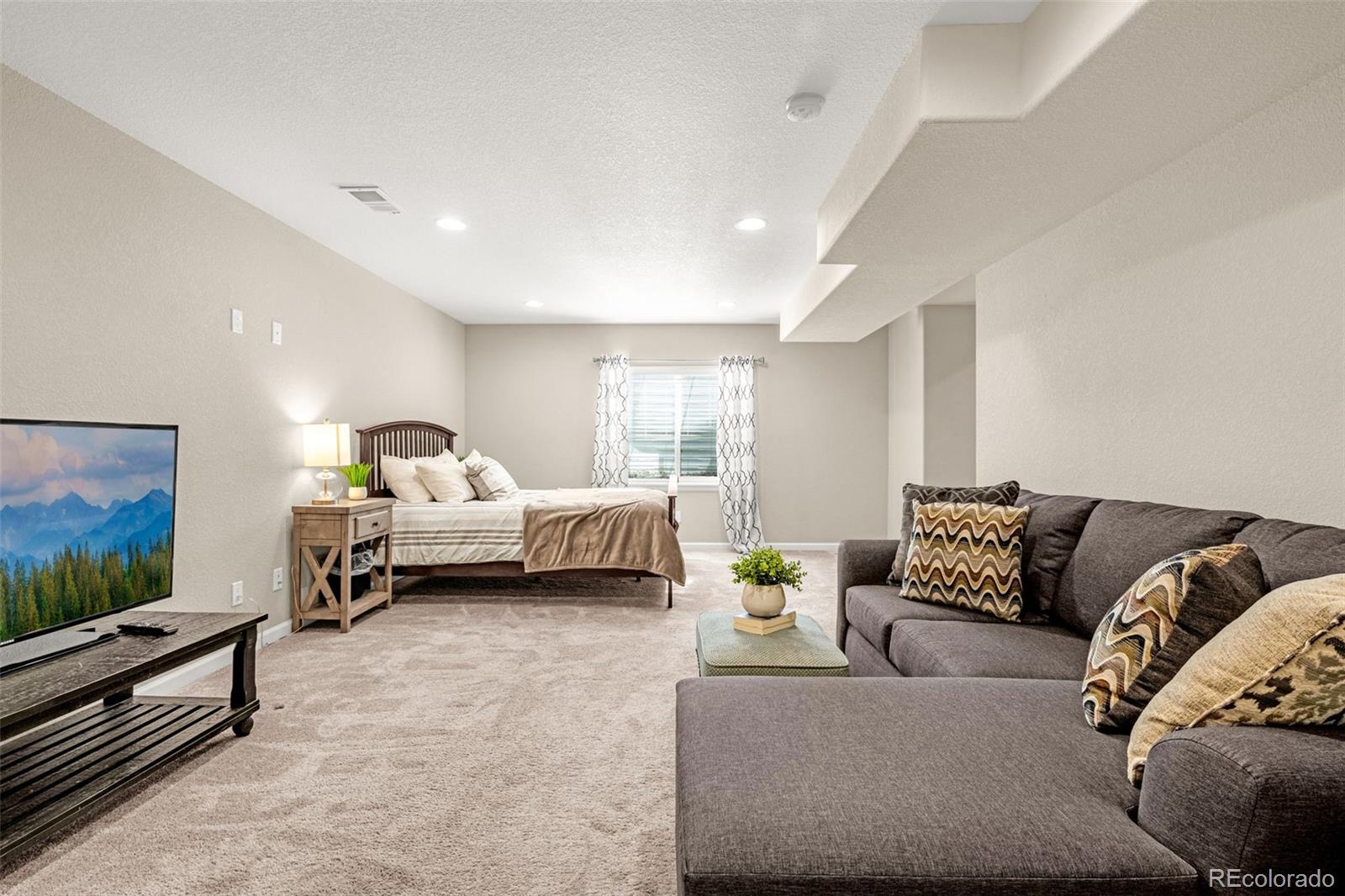 MLS Image #24 for 1314  promontory bluff view,colorado springs, Colorado