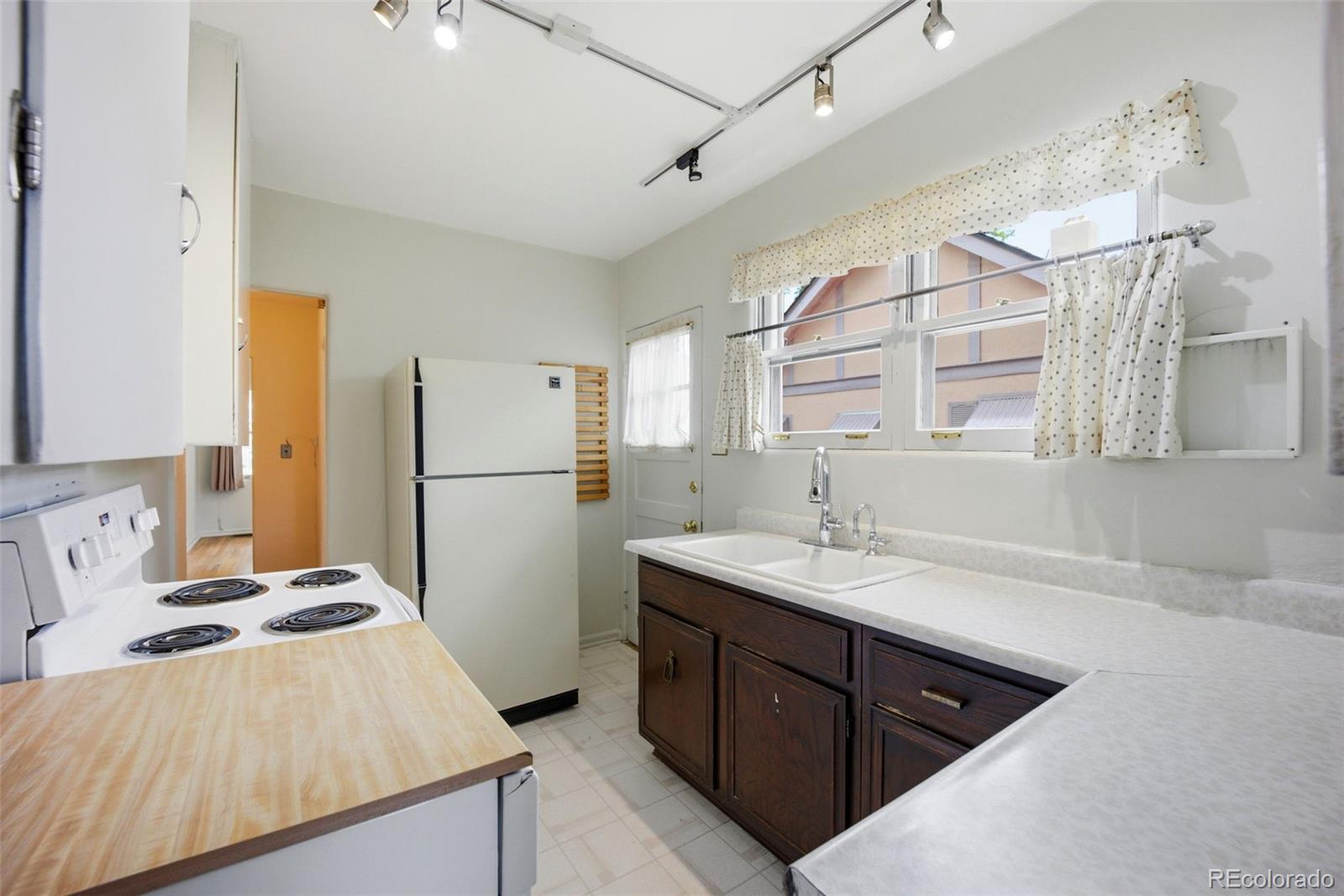 MLS Image #9 for 1347 n prospect street,colorado springs, Colorado