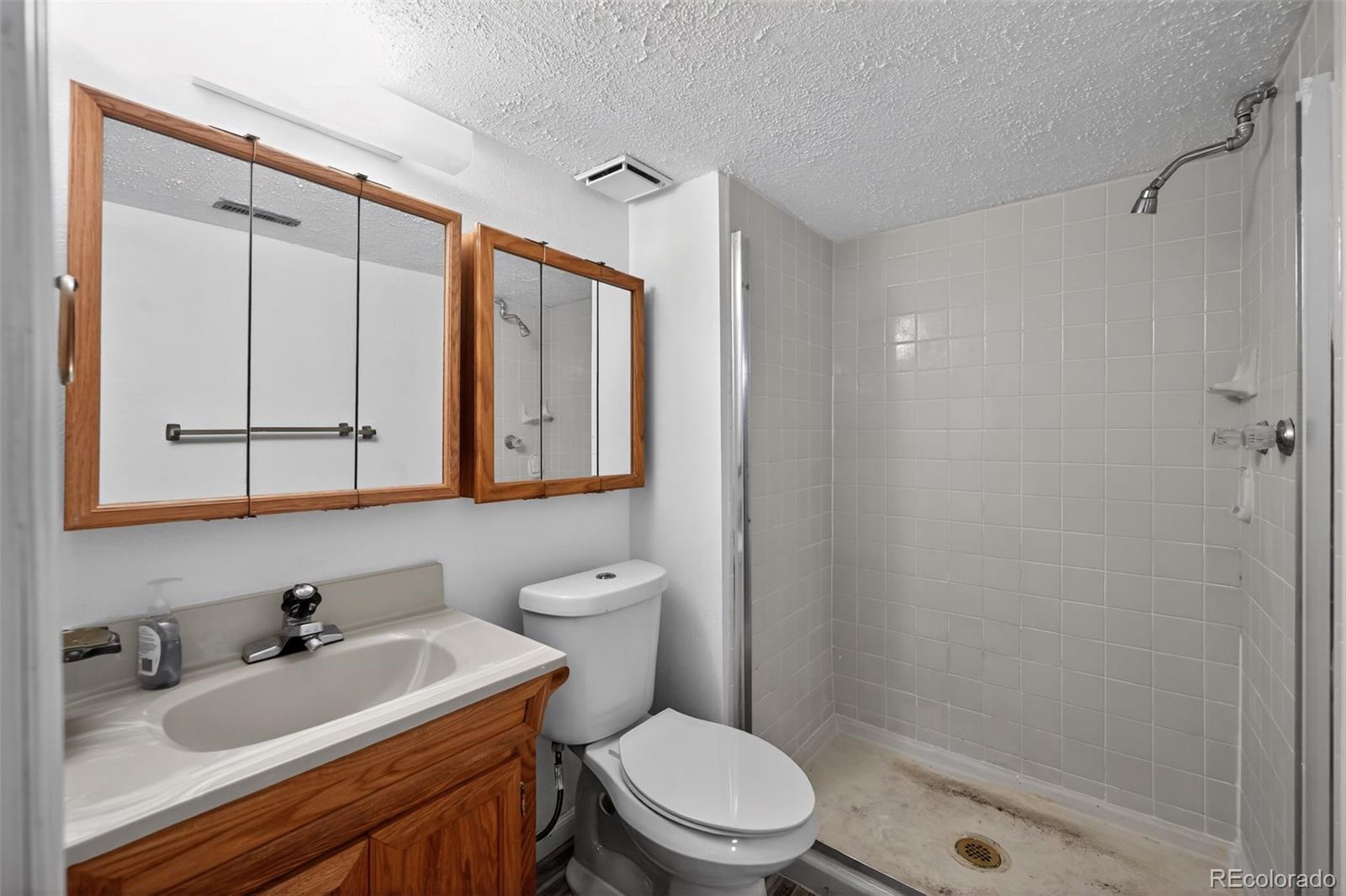MLS Image #20 for 17997 e florida drive,aurora, Colorado
