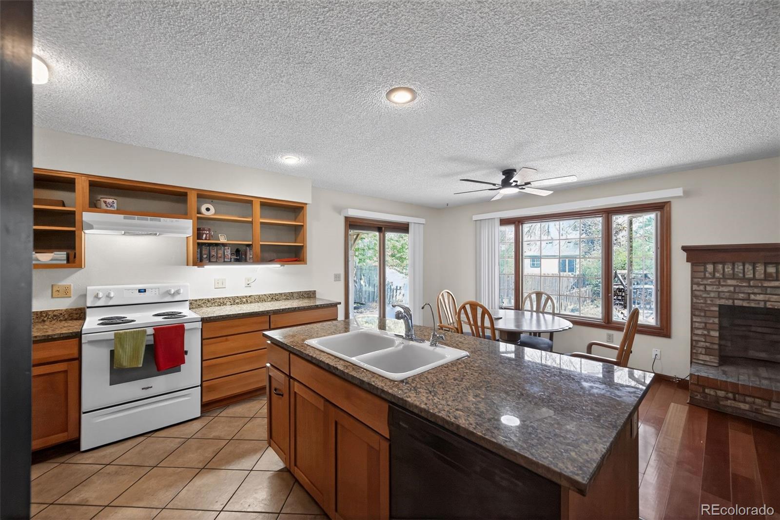 MLS Image #5 for 17997 e florida drive,aurora, Colorado