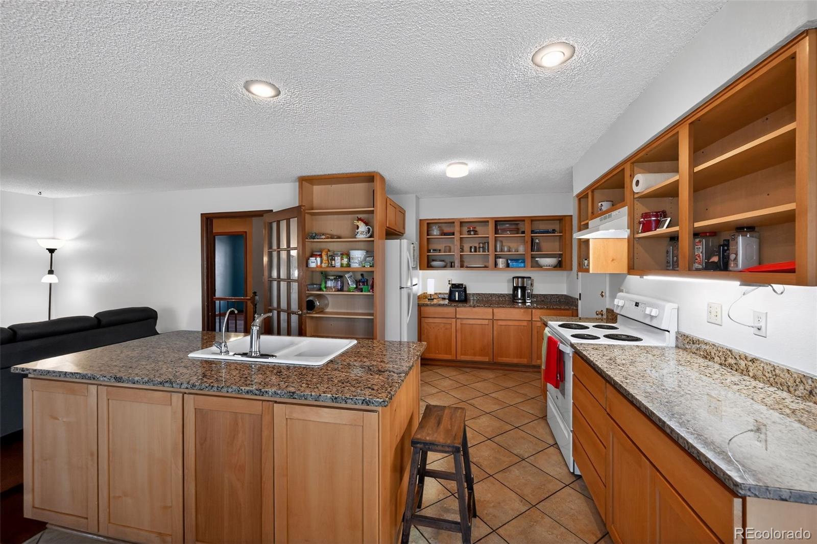 MLS Image #6 for 17997 e florida drive,aurora, Colorado