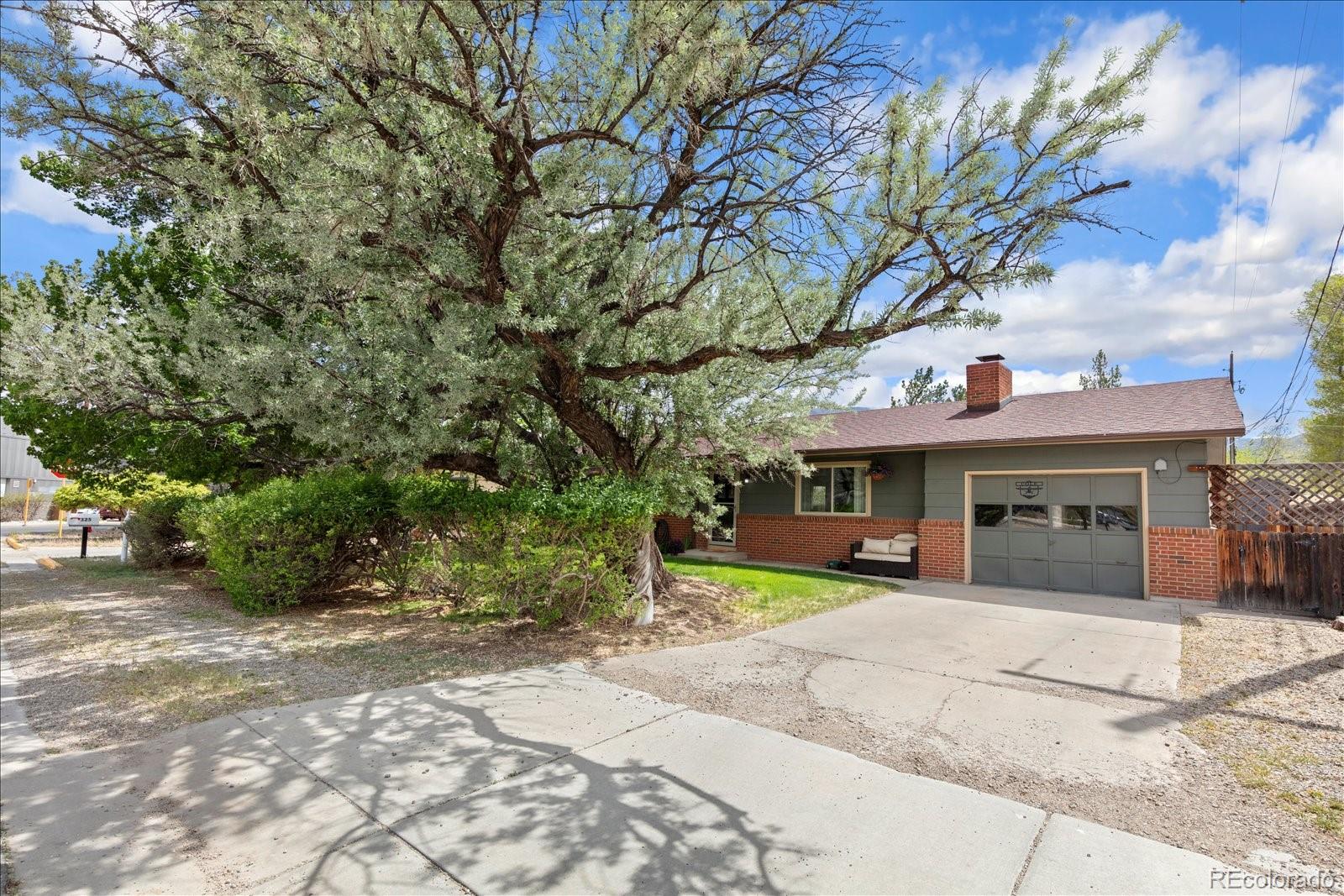 MLS Image #3 for 325 & 325 1/2 e 11th street,salida, Colorado