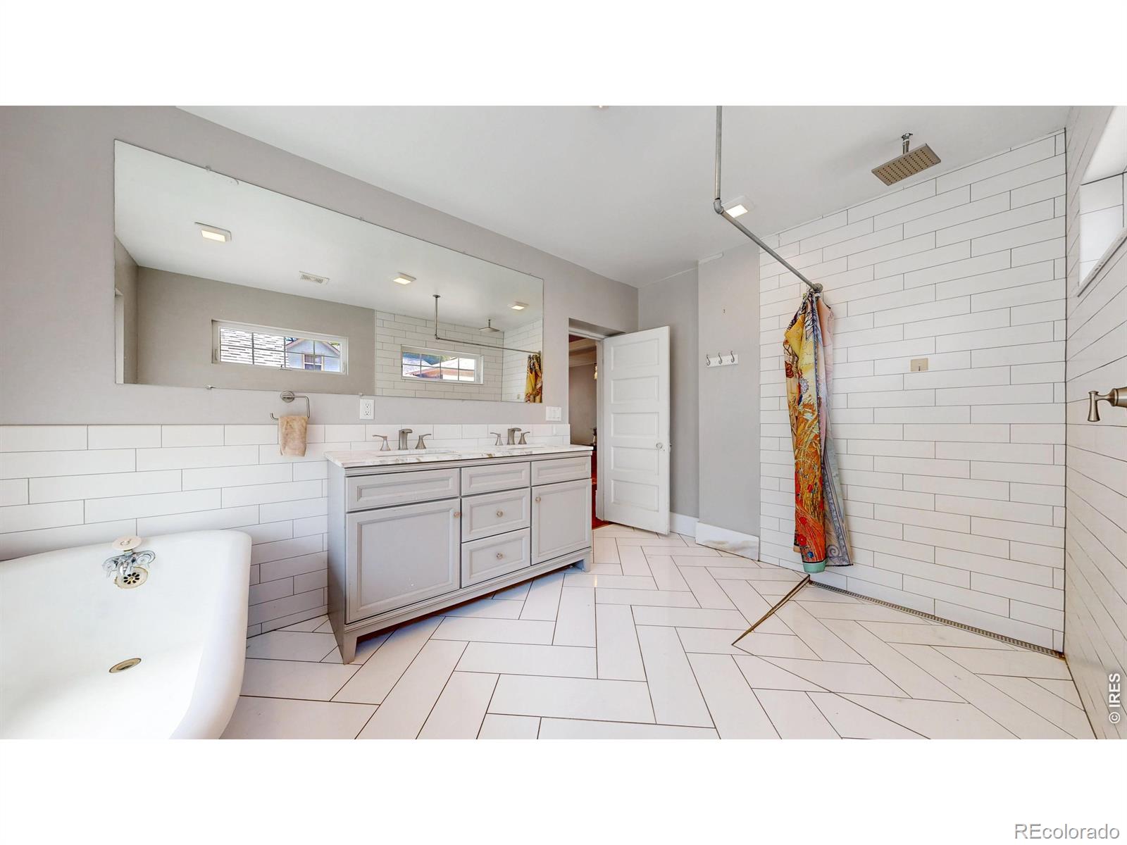 MLS Image #14 for 460 w 5th street,loveland, Colorado