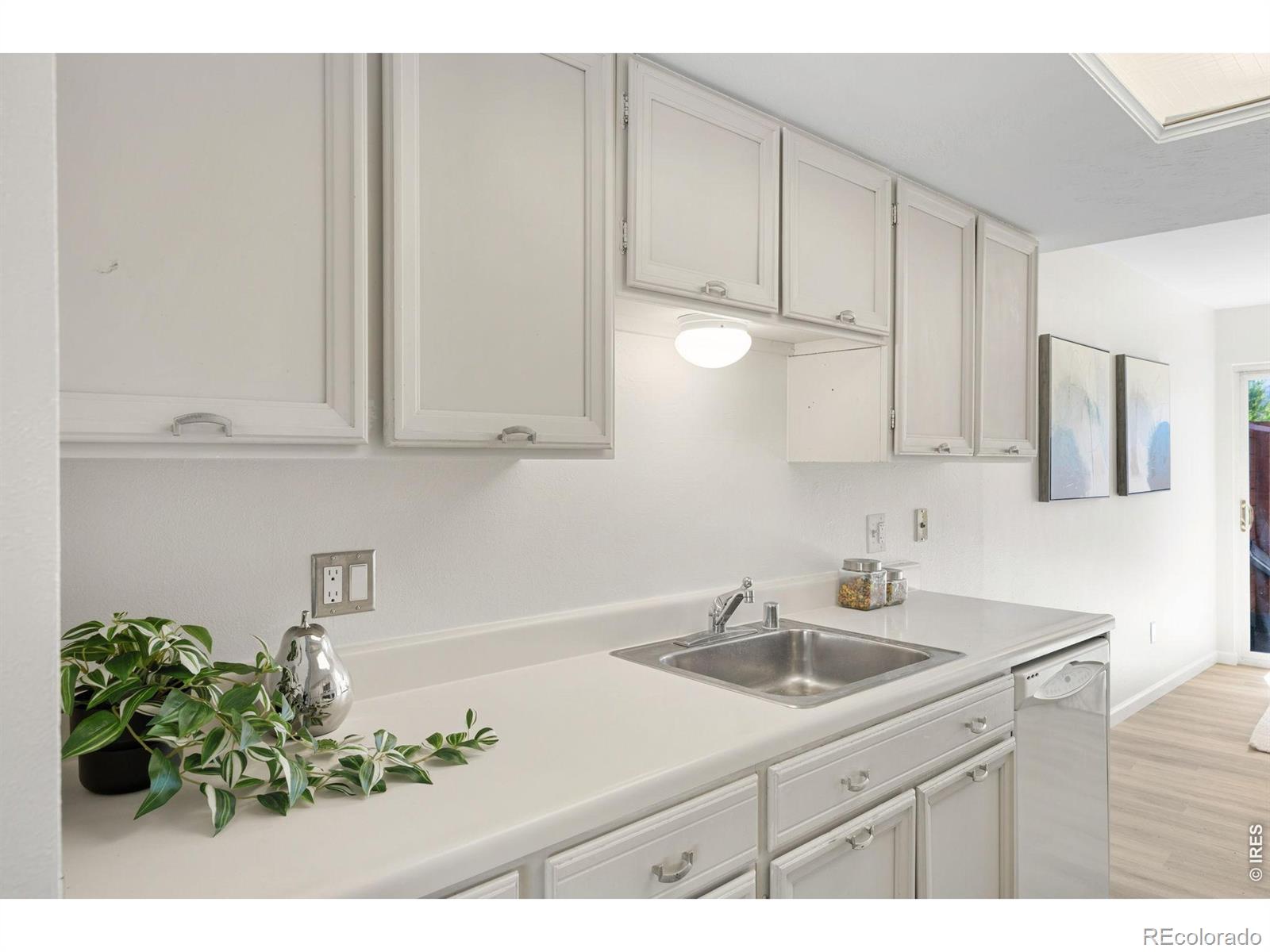 MLS Image #15 for 2666  sherwood circle,boulder, Colorado