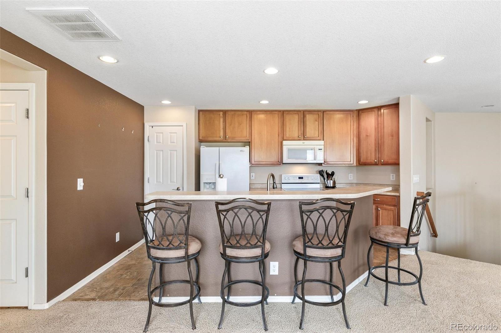 MLS Image #8 for 11922  oak hill way f,commerce city, Colorado
