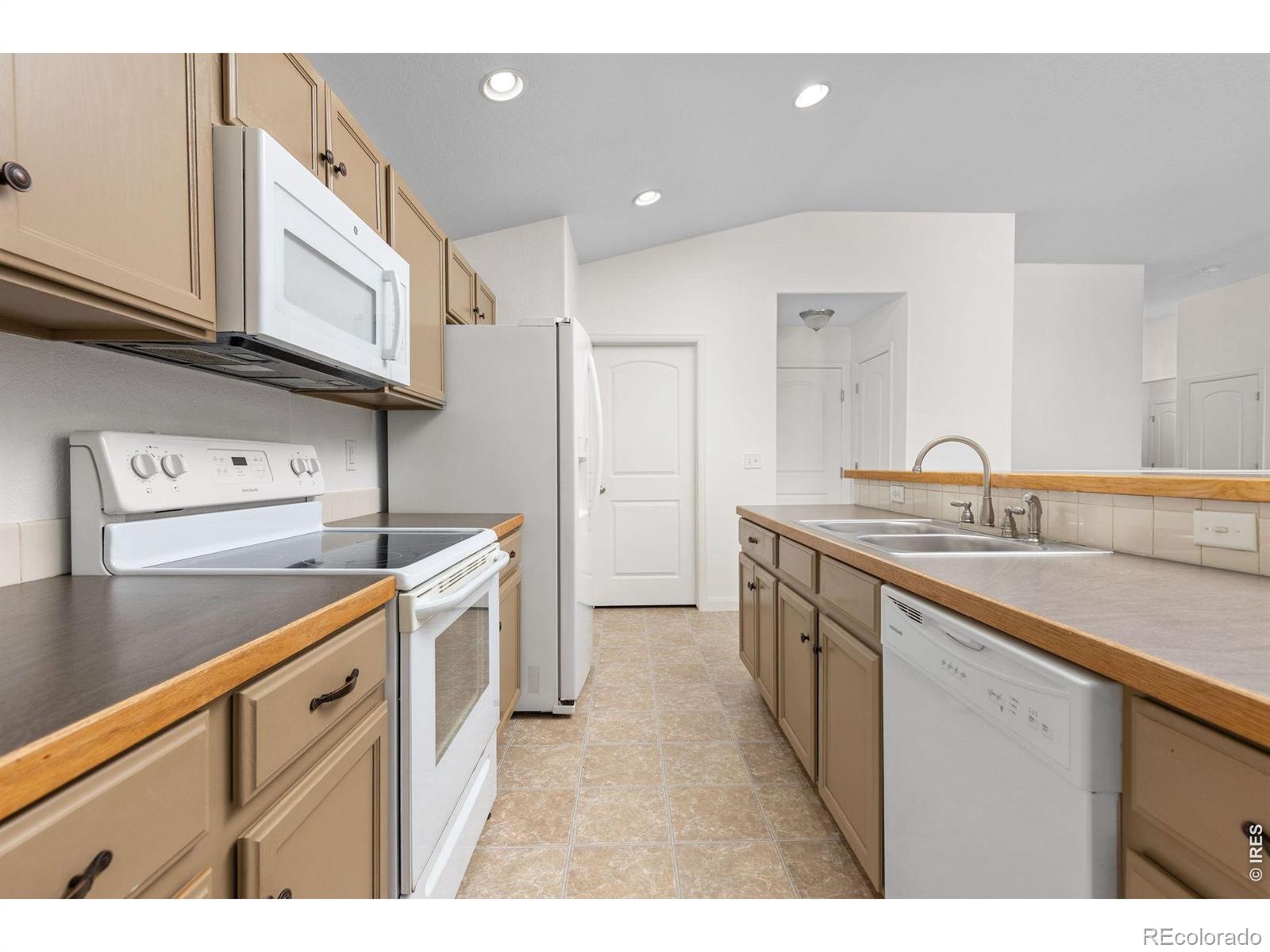 MLS Image #10 for 471  homestead lane,johnstown, Colorado