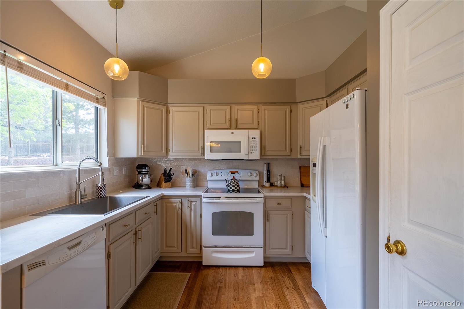 MLS Image #9 for 12072 w 84th place,arvada, Colorado