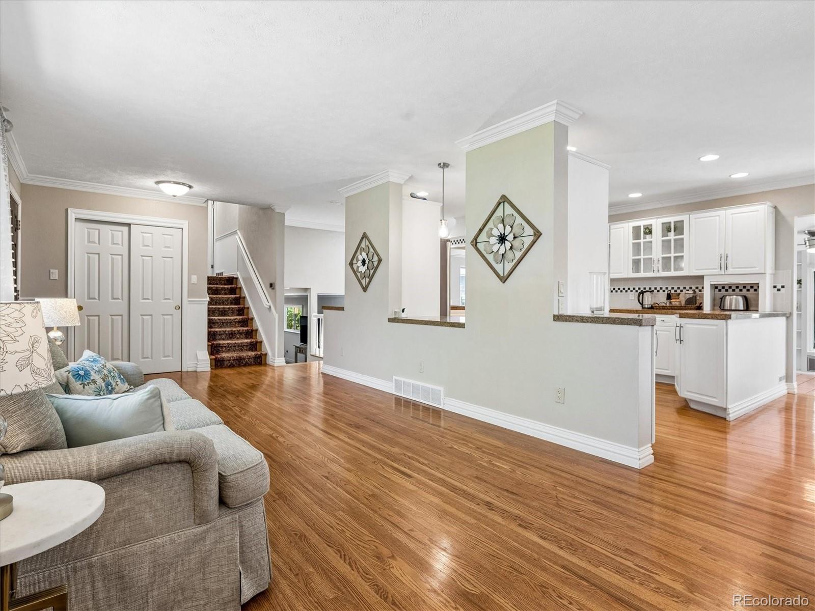 MLS Image #6 for 7666 s cedar circle,littleton, Colorado