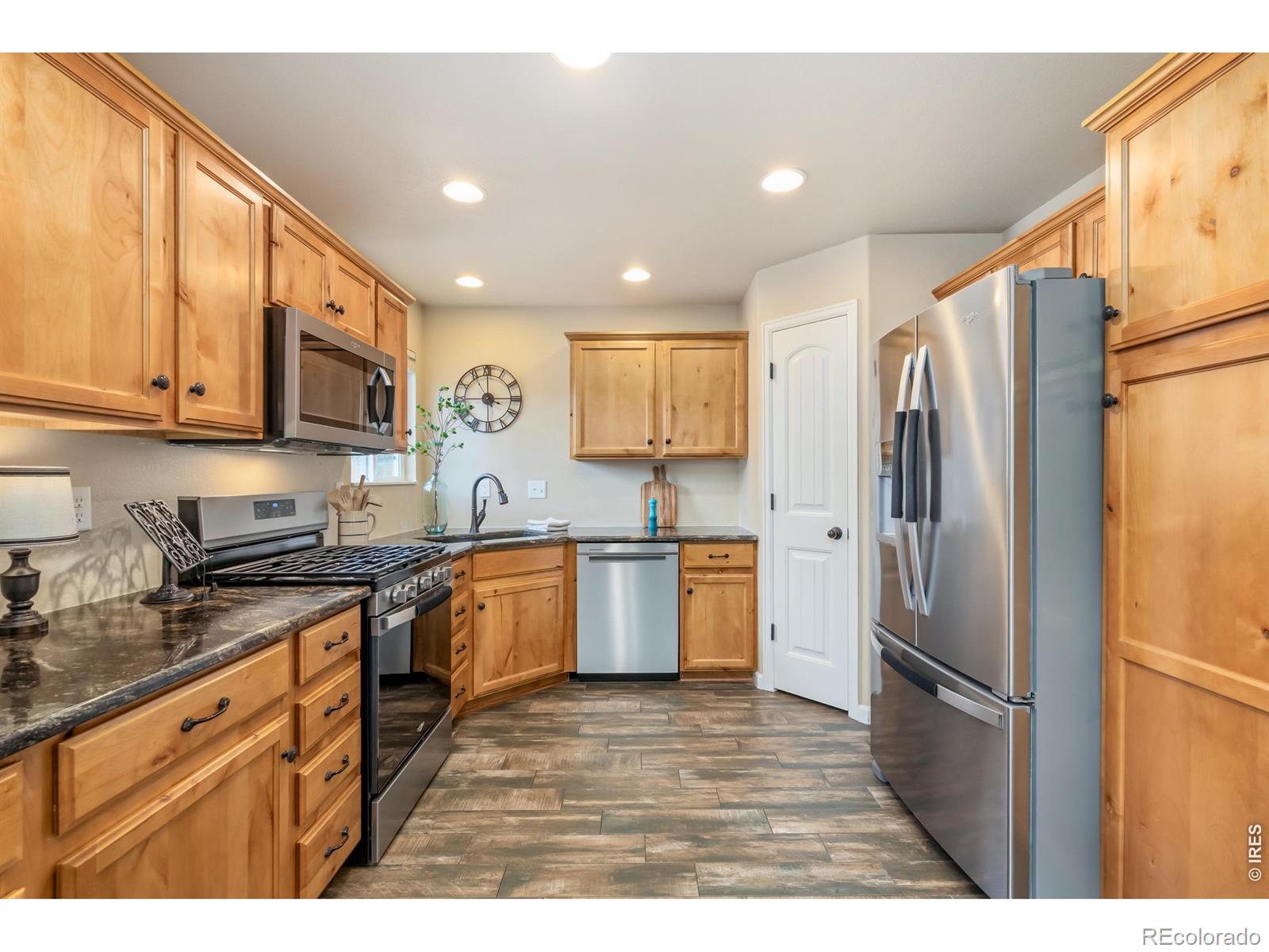 MLS Image #10 for 2248  sopris circle,loveland, Colorado