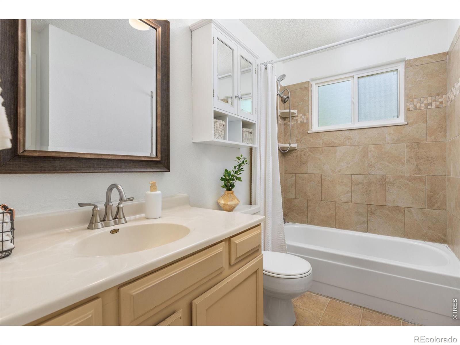 MLS Image #14 for 724  hubbard drive,longmont, Colorado