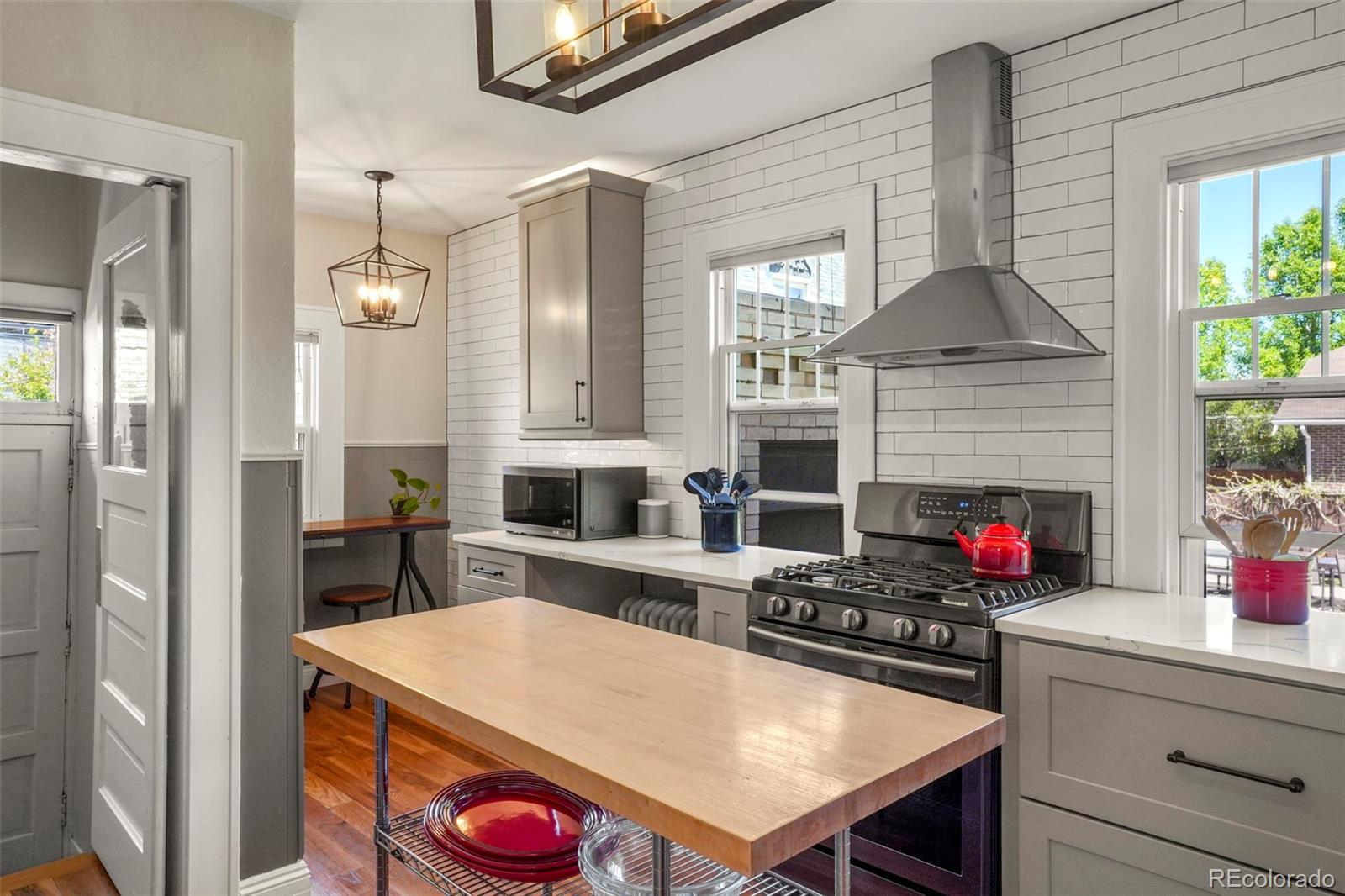 MLS Image #11 for 2363  grape street,denver, Colorado