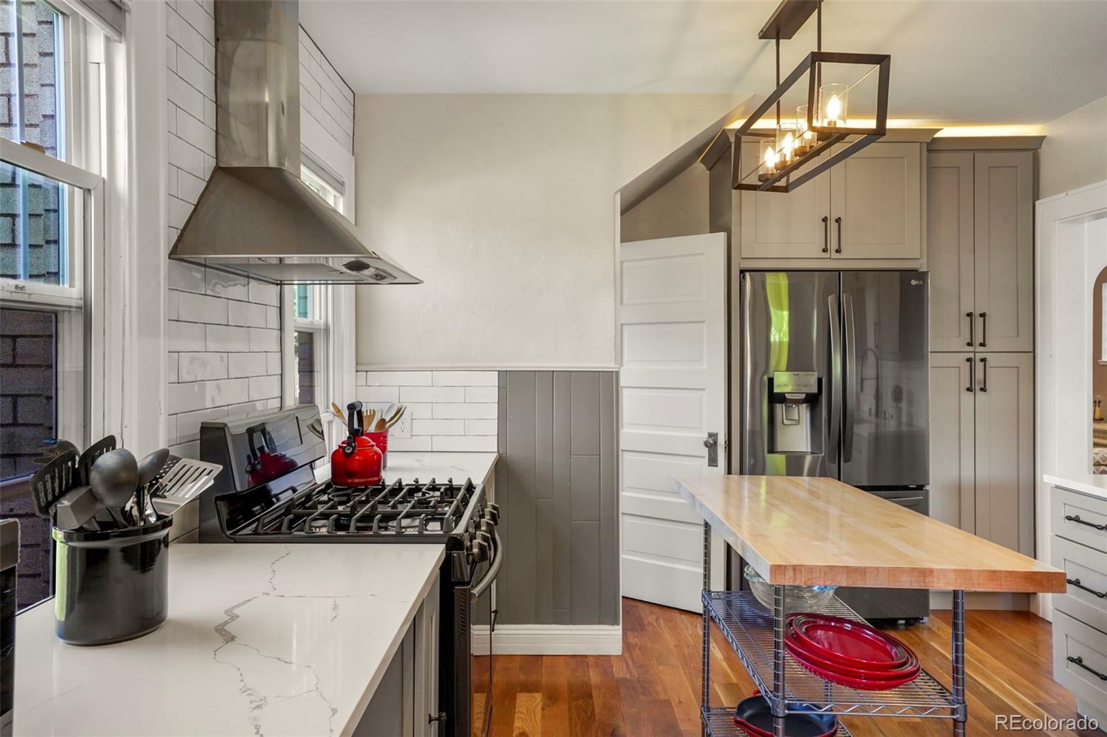 MLS Image #13 for 2363  grape street,denver, Colorado