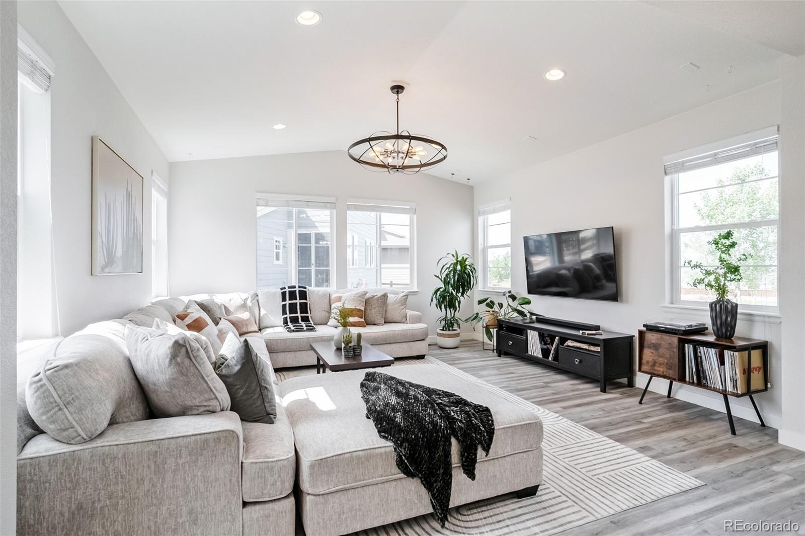 MLS Image #2 for 9330  dunraven street,arvada, Colorado
