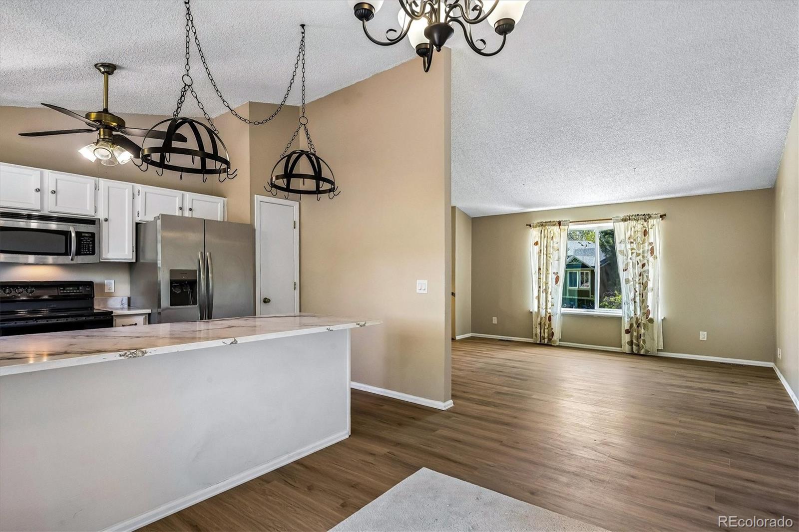 MLS Image #5 for 661 s jasper street,aurora, Colorado