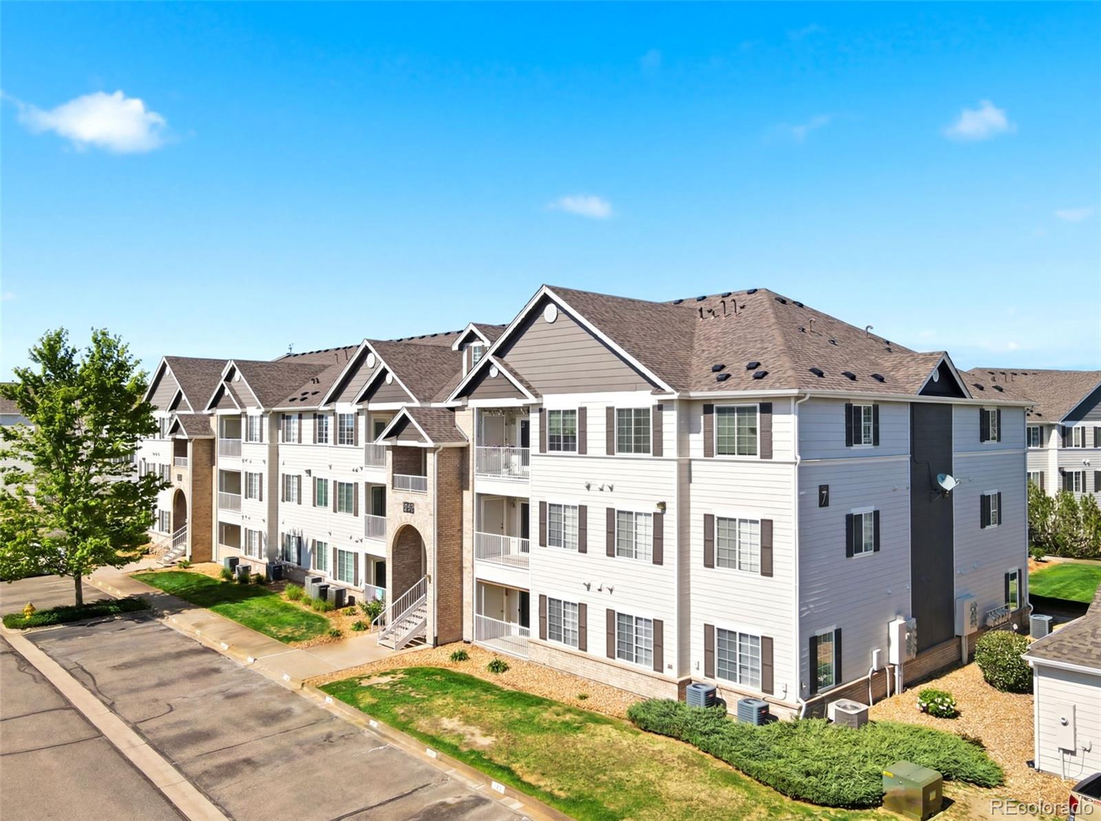 MLS Image #1 for 15700 e jamison drive,englewood, Colorado