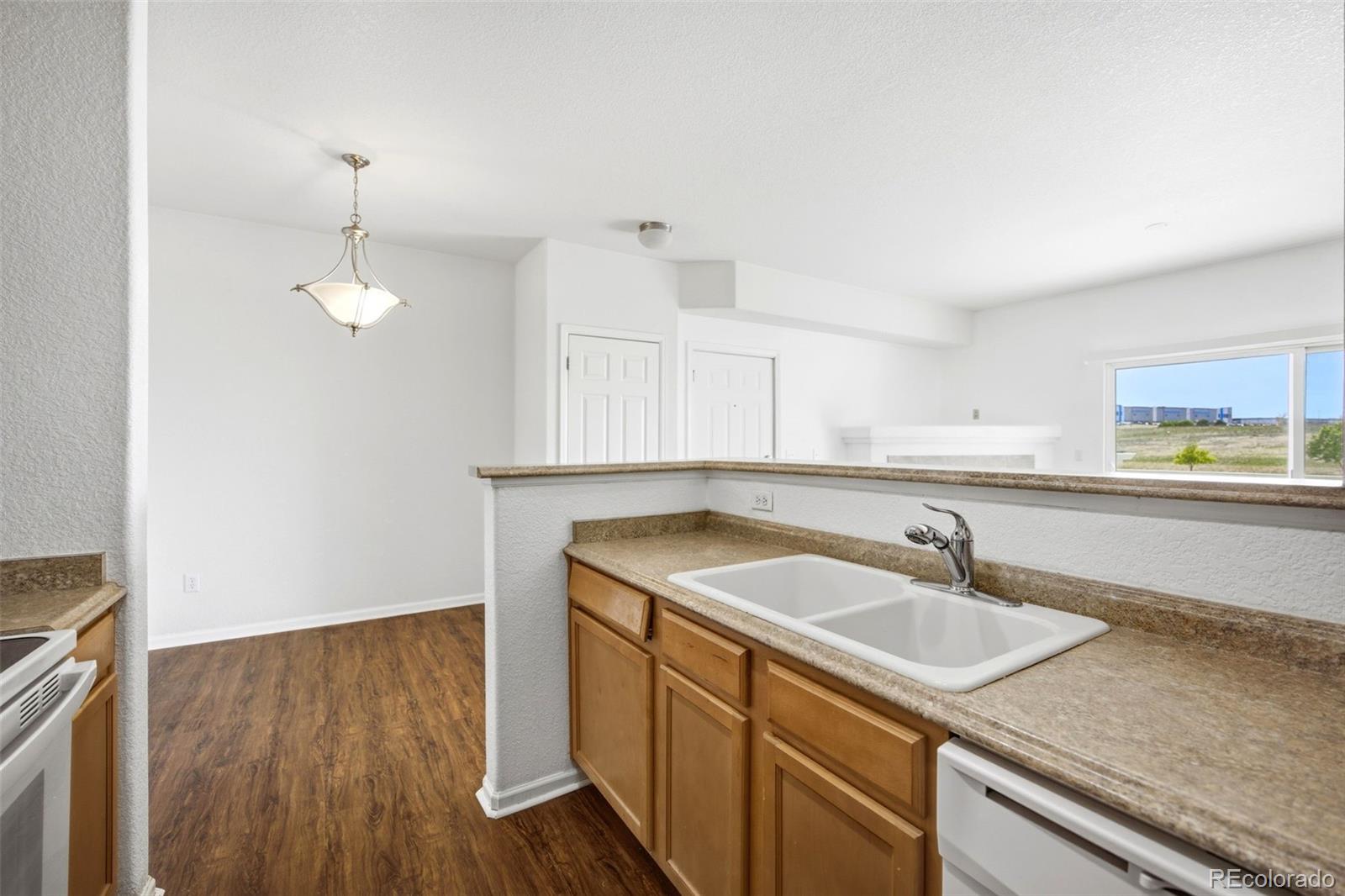 MLS Image #10 for 15700 e jamison drive,englewood, Colorado
